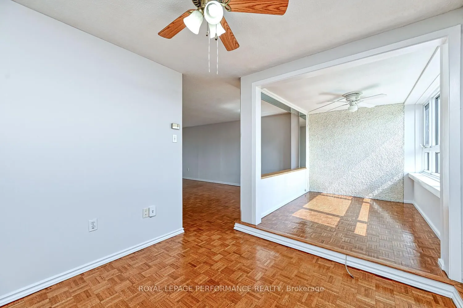 1356 Meadowlands Drive E, #607