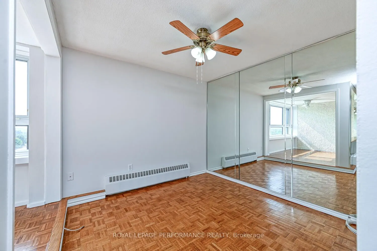 1356 Meadowlands Drive E, #607