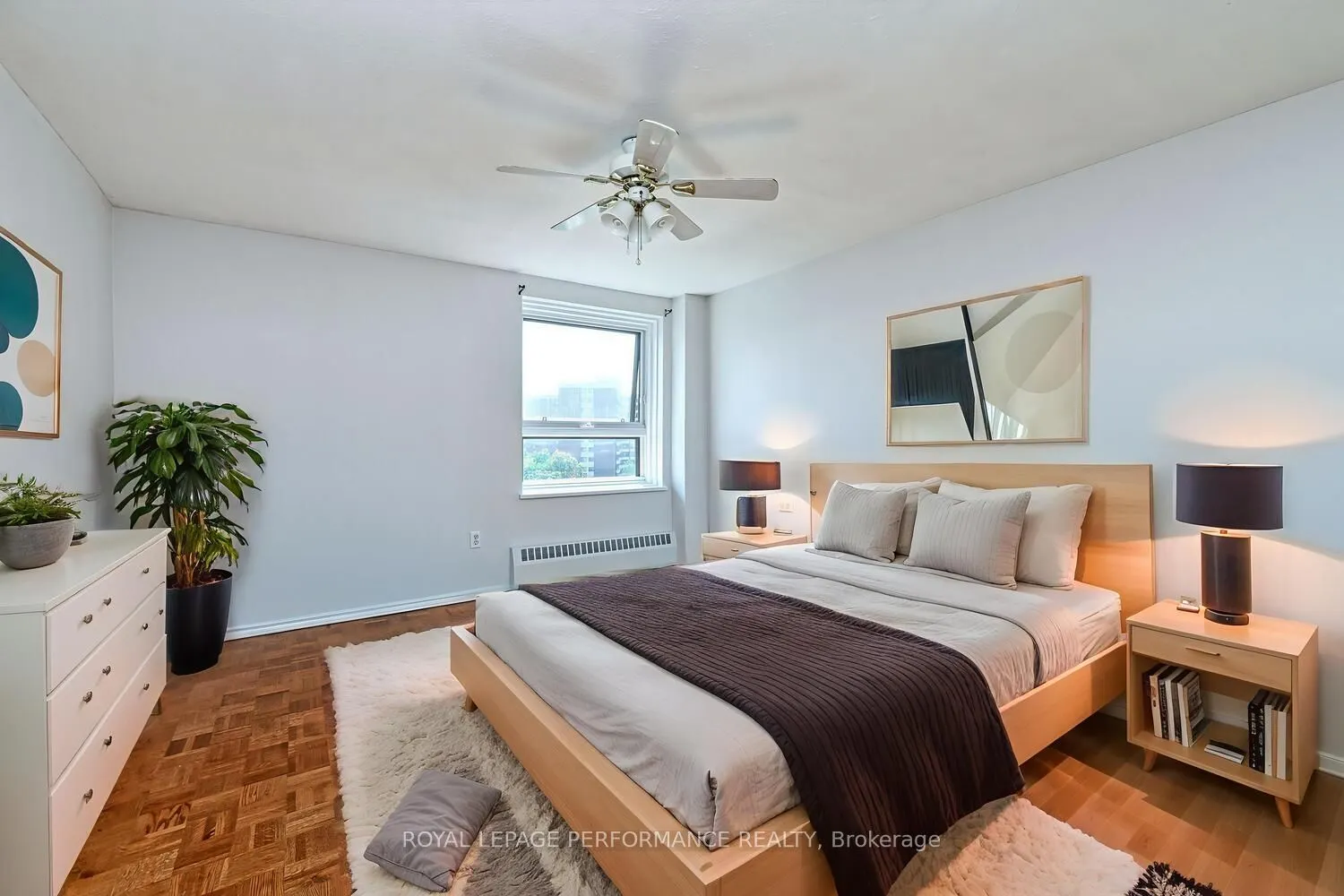 1356 Meadowlands Drive E, #607