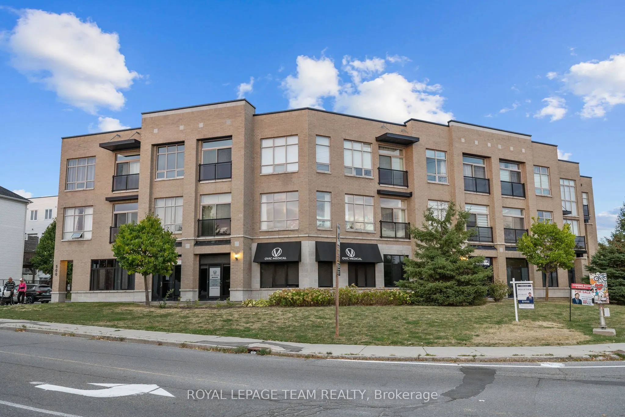 500 Claridge Drive, #203