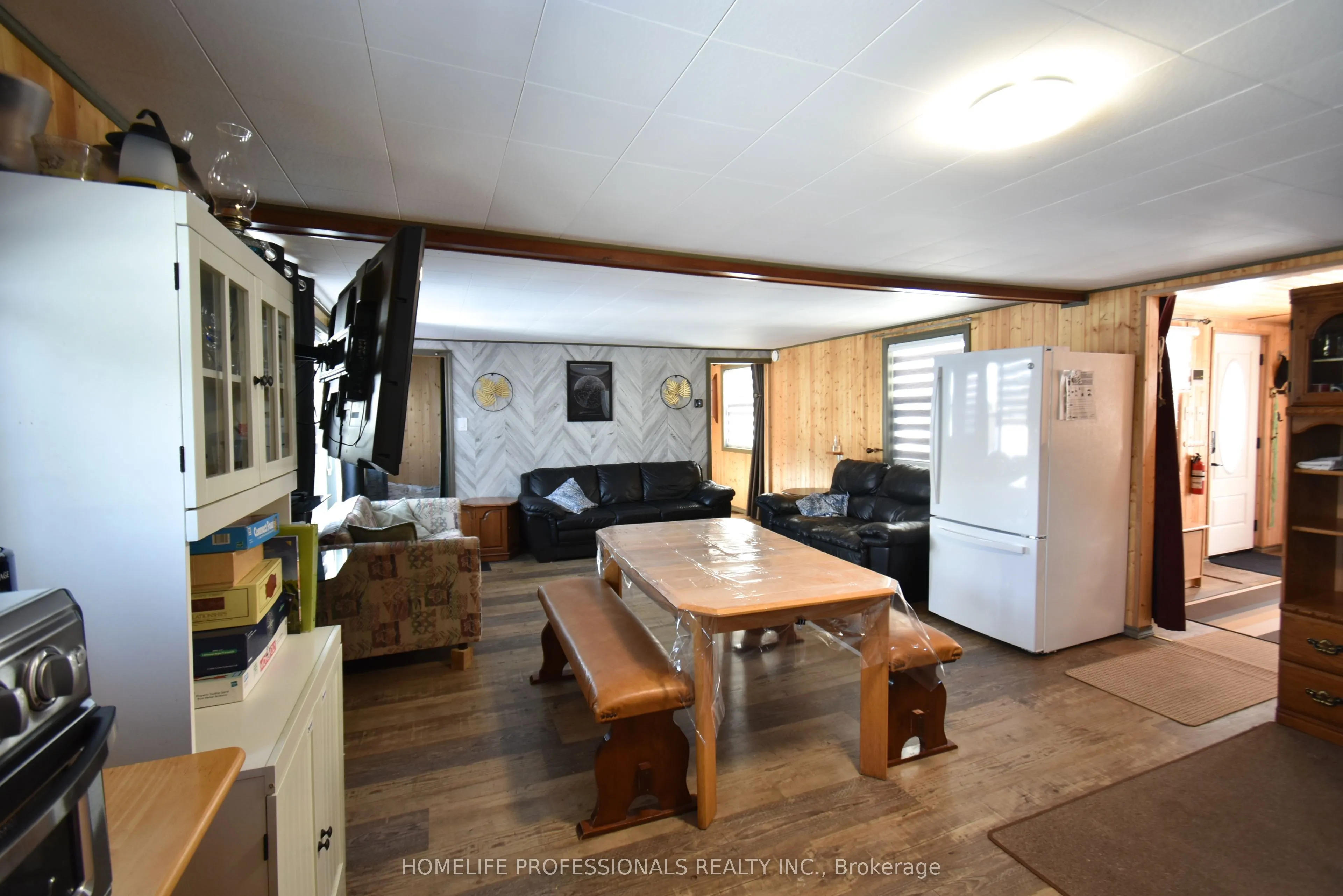 305573 Southline A