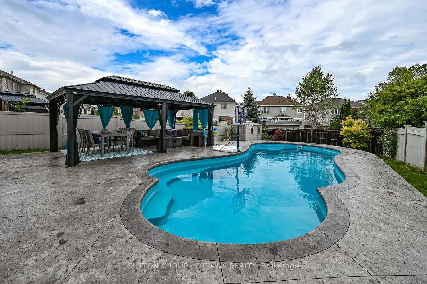 329 West Ridge Drive