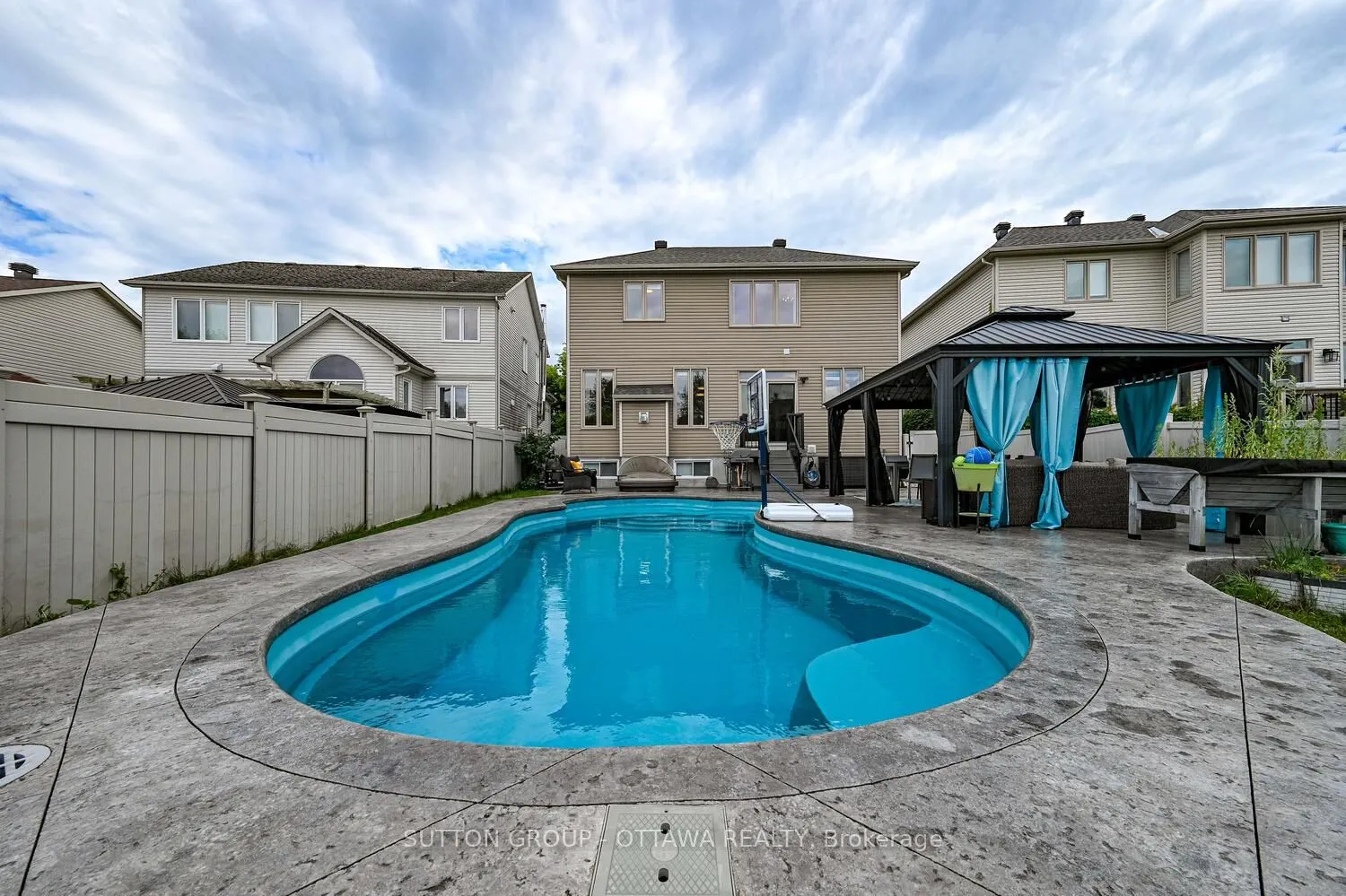 329 West Ridge Drive