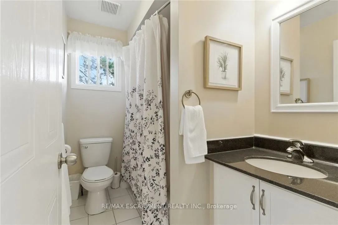 360 Silverbirch Boulevard, #16