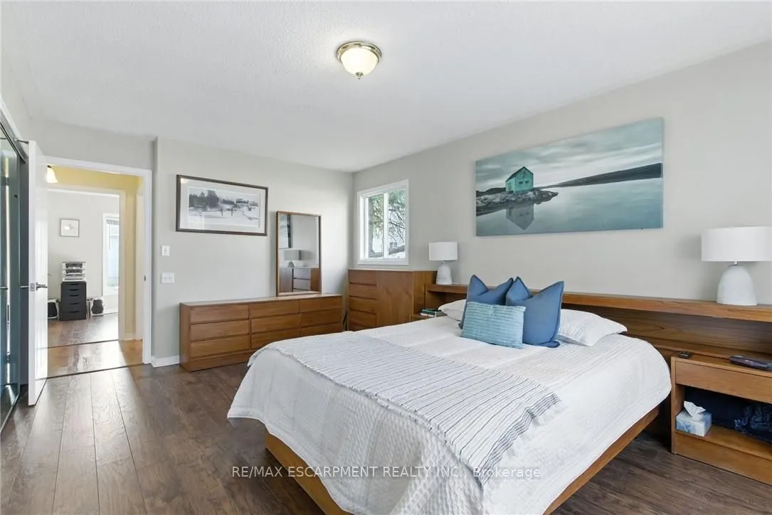 360 Silverbirch Boulevard, #16