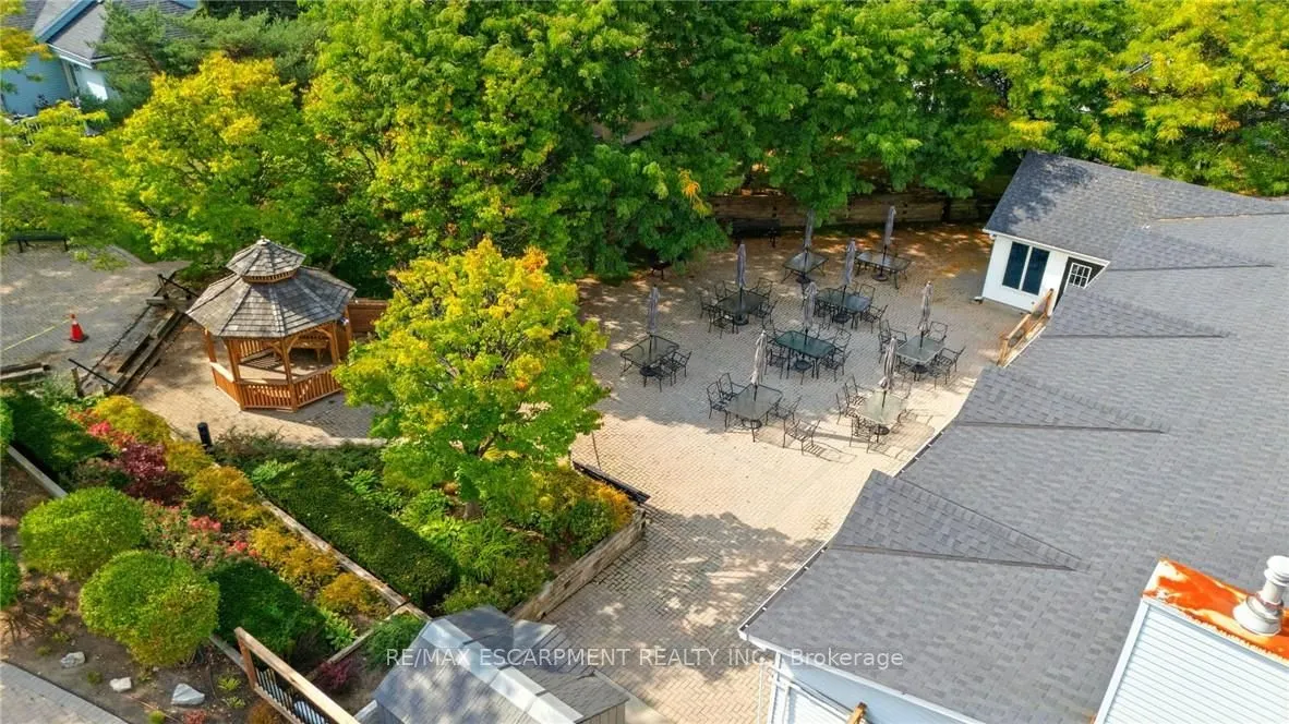 360 Silverbirch Boulevard, #16