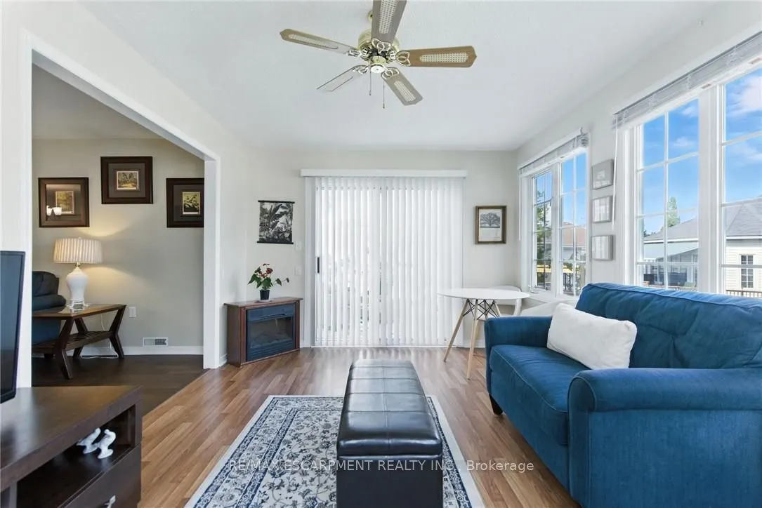 360 Silverbirch Boulevard, #16