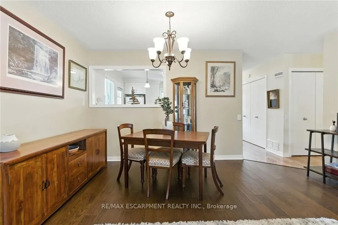 360 Silverbirch Boulevard, #16