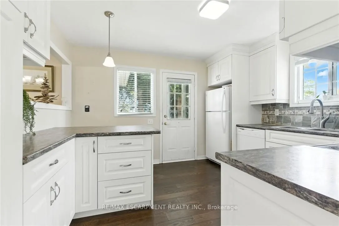 360 Silverbirch Boulevard, #16