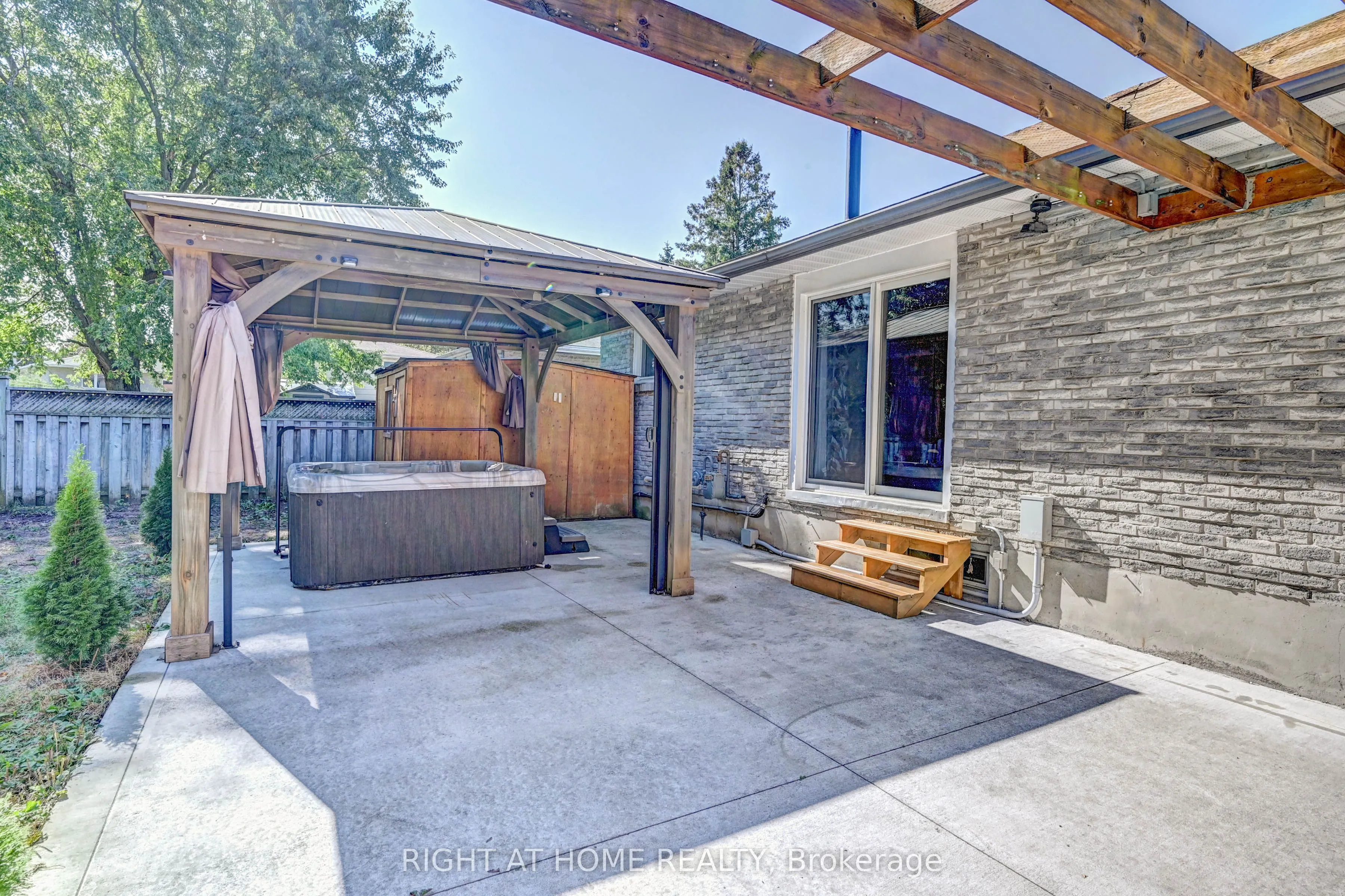 137 Country Club Drive