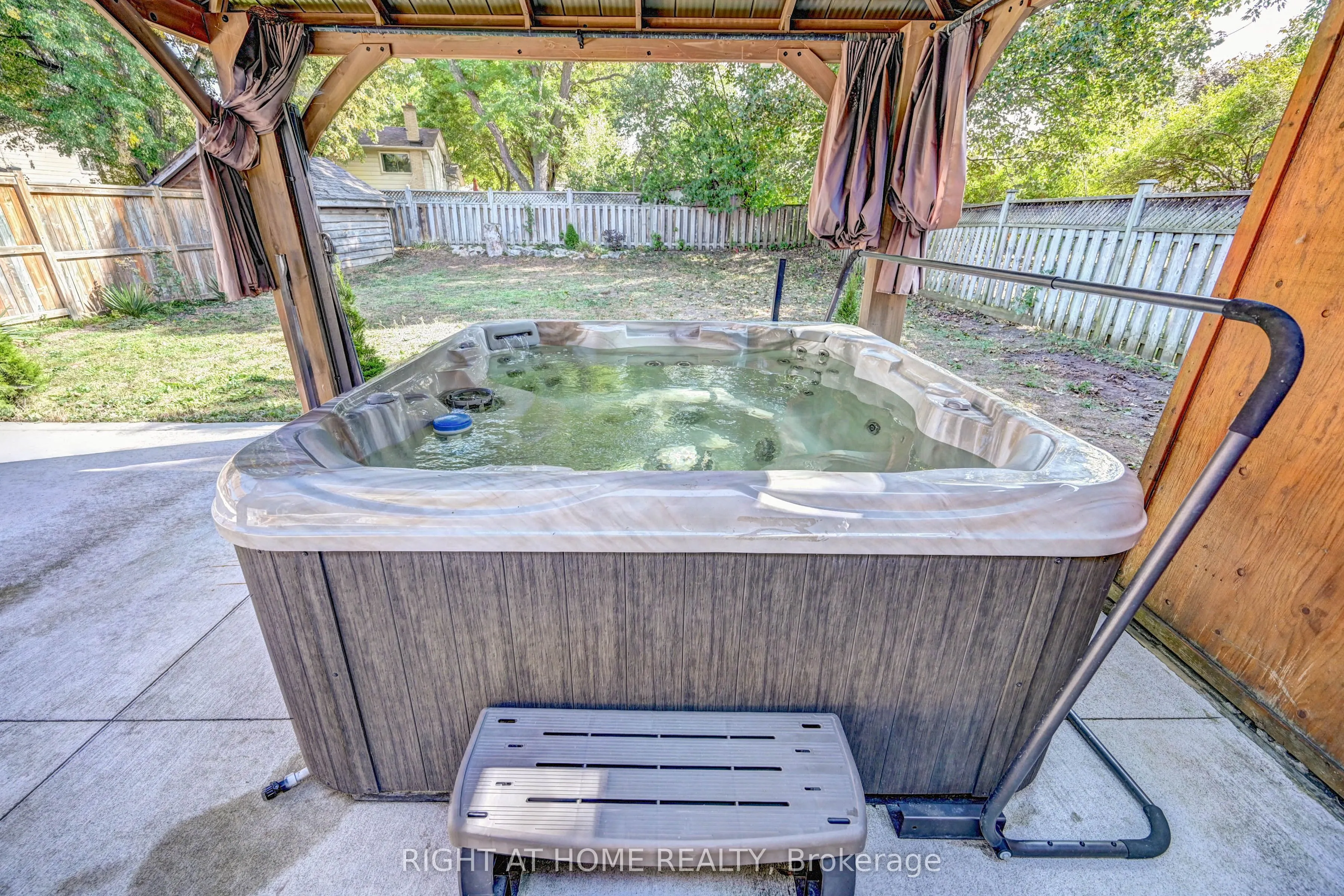 137 Country Club Drive