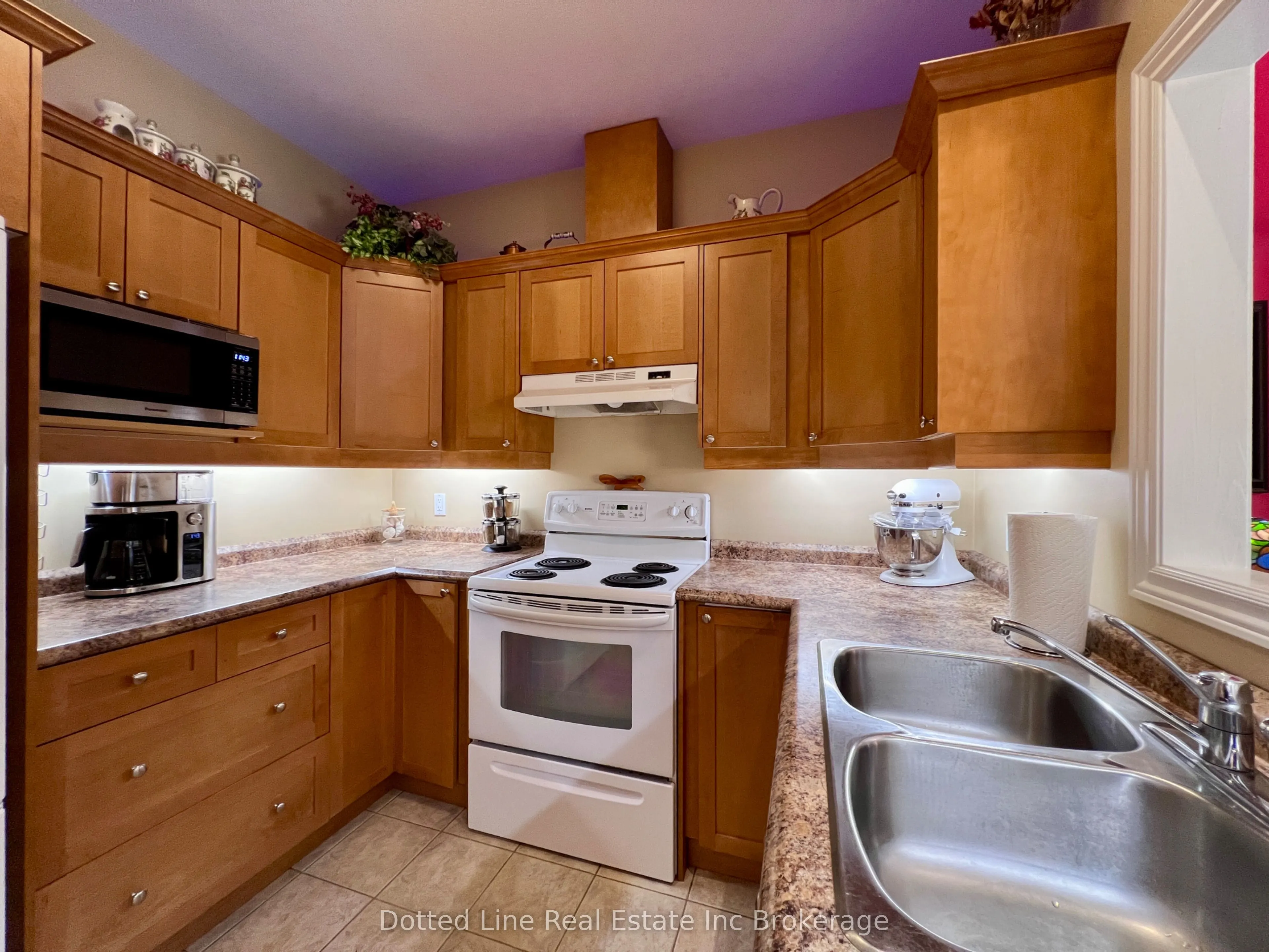 500 Lakeview Drive, #11