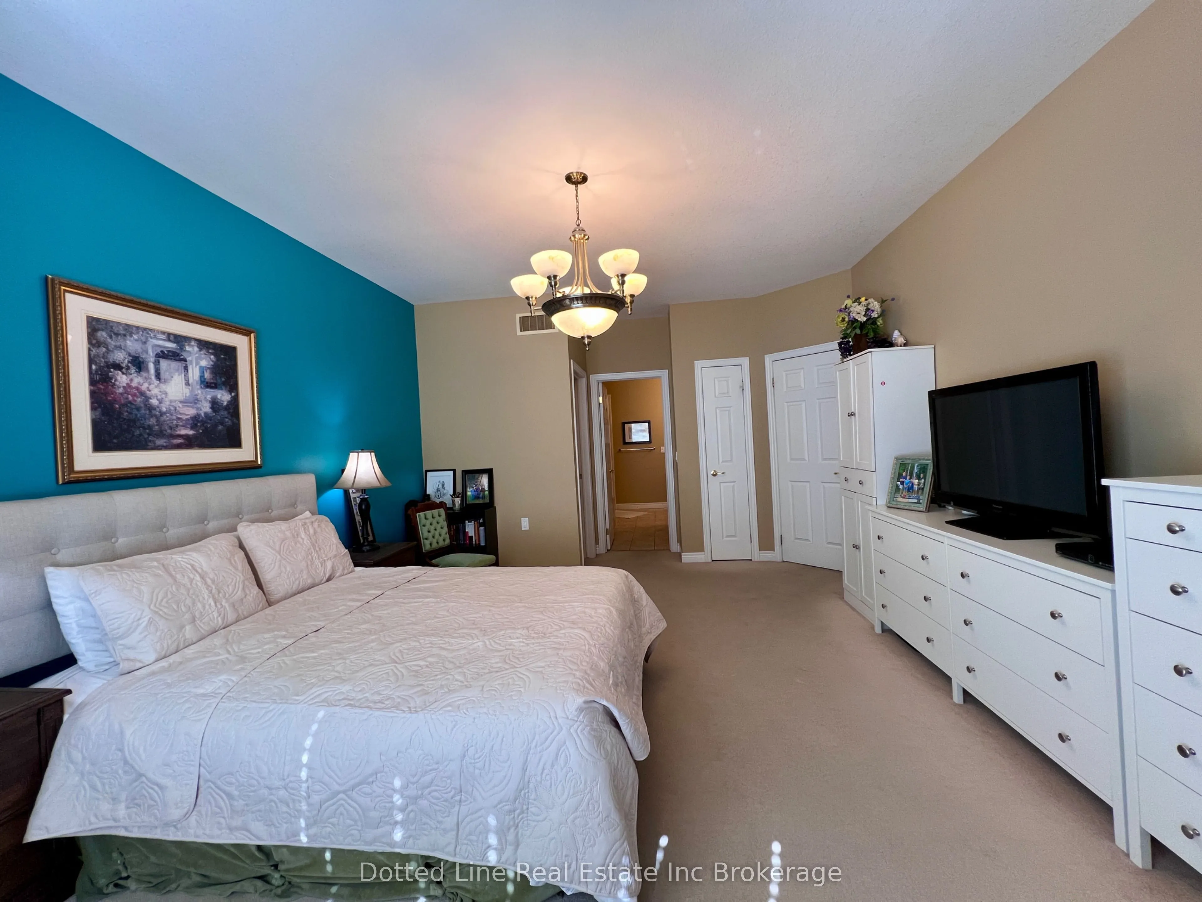 500 Lakeview Drive, #11
