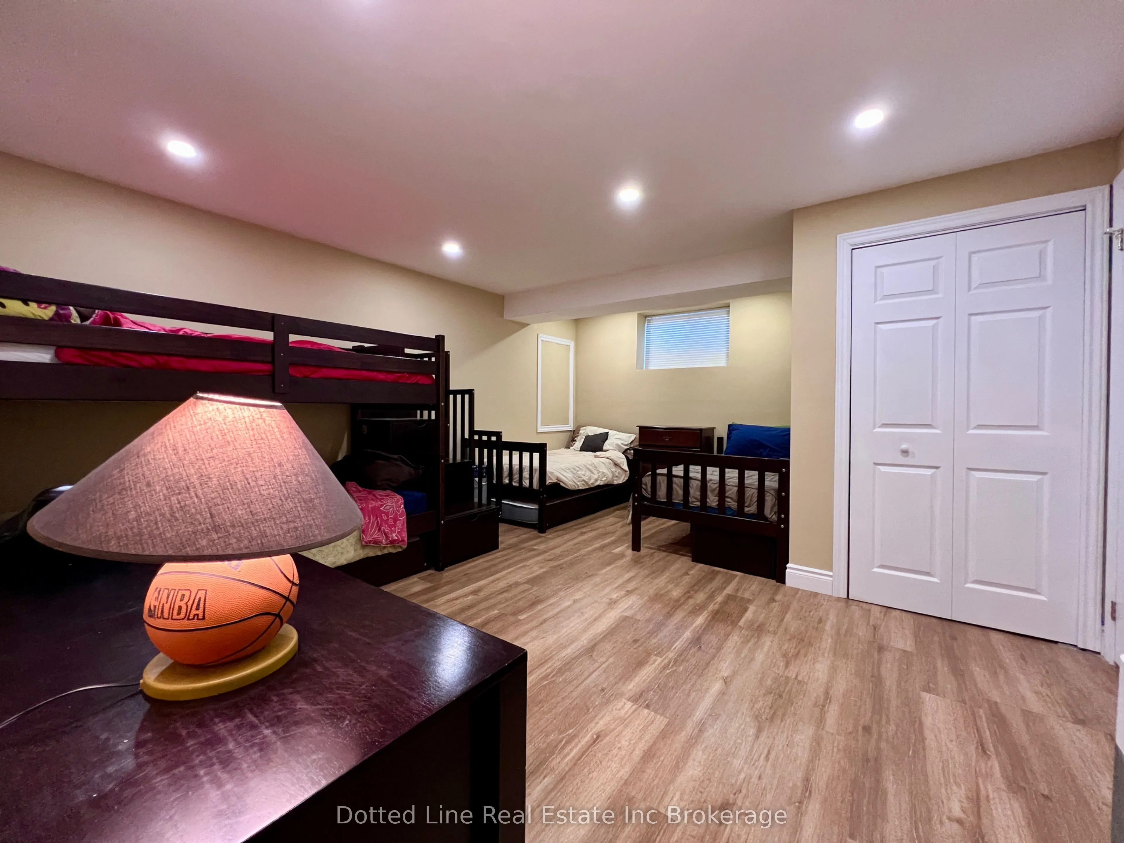 500 Lakeview Drive, #11
