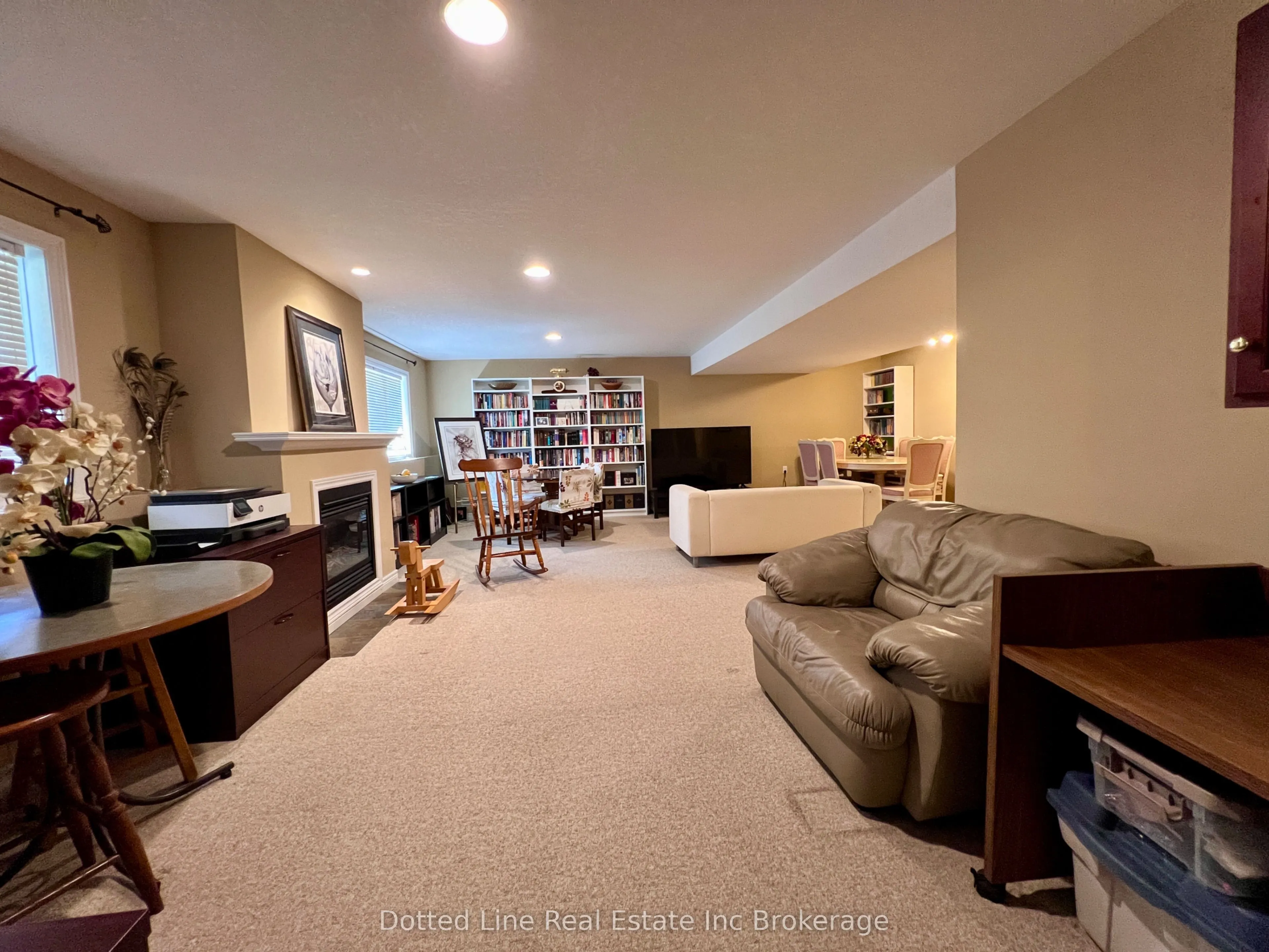 500 Lakeview Drive, #11