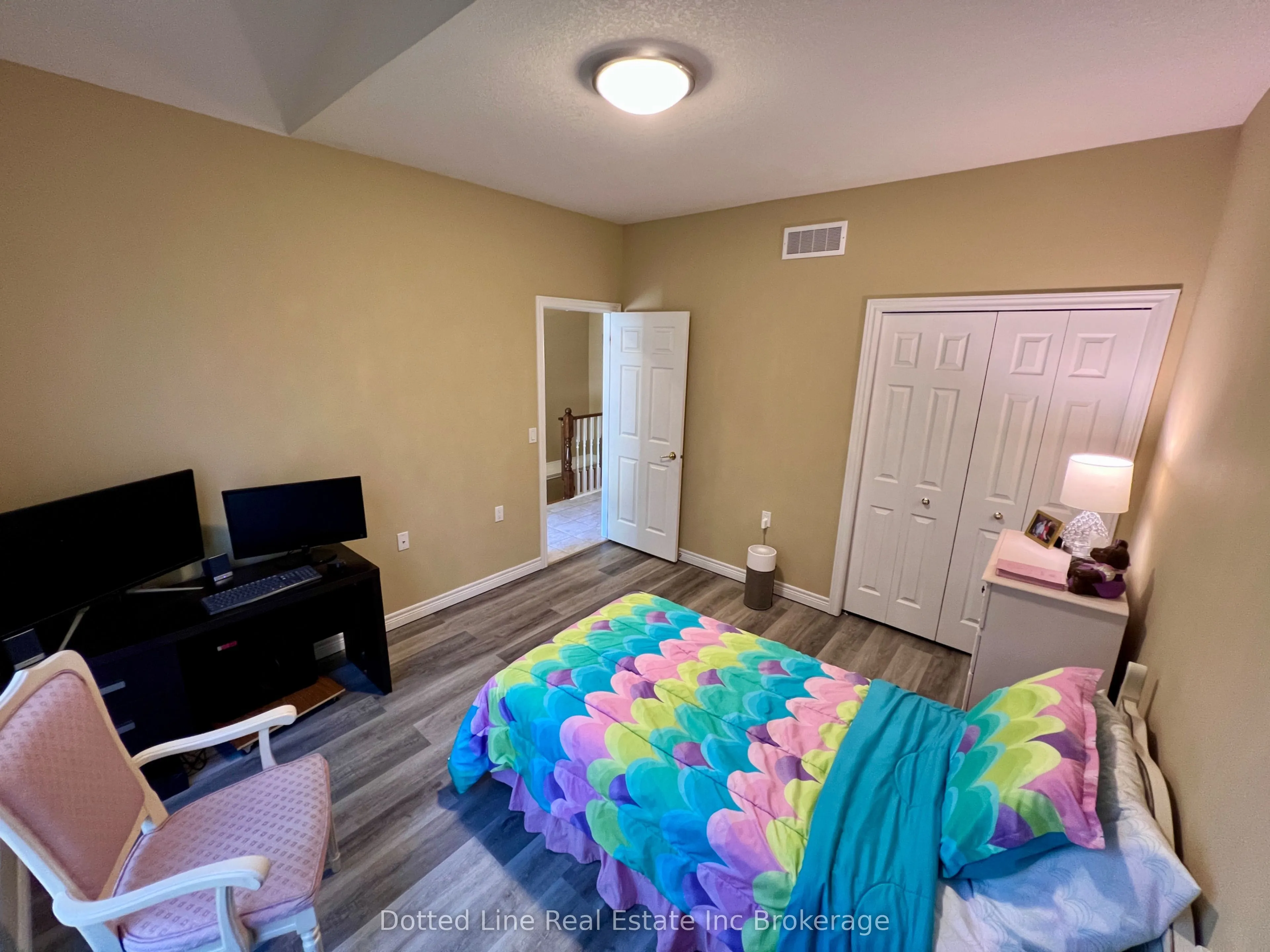 500 Lakeview Drive, #11