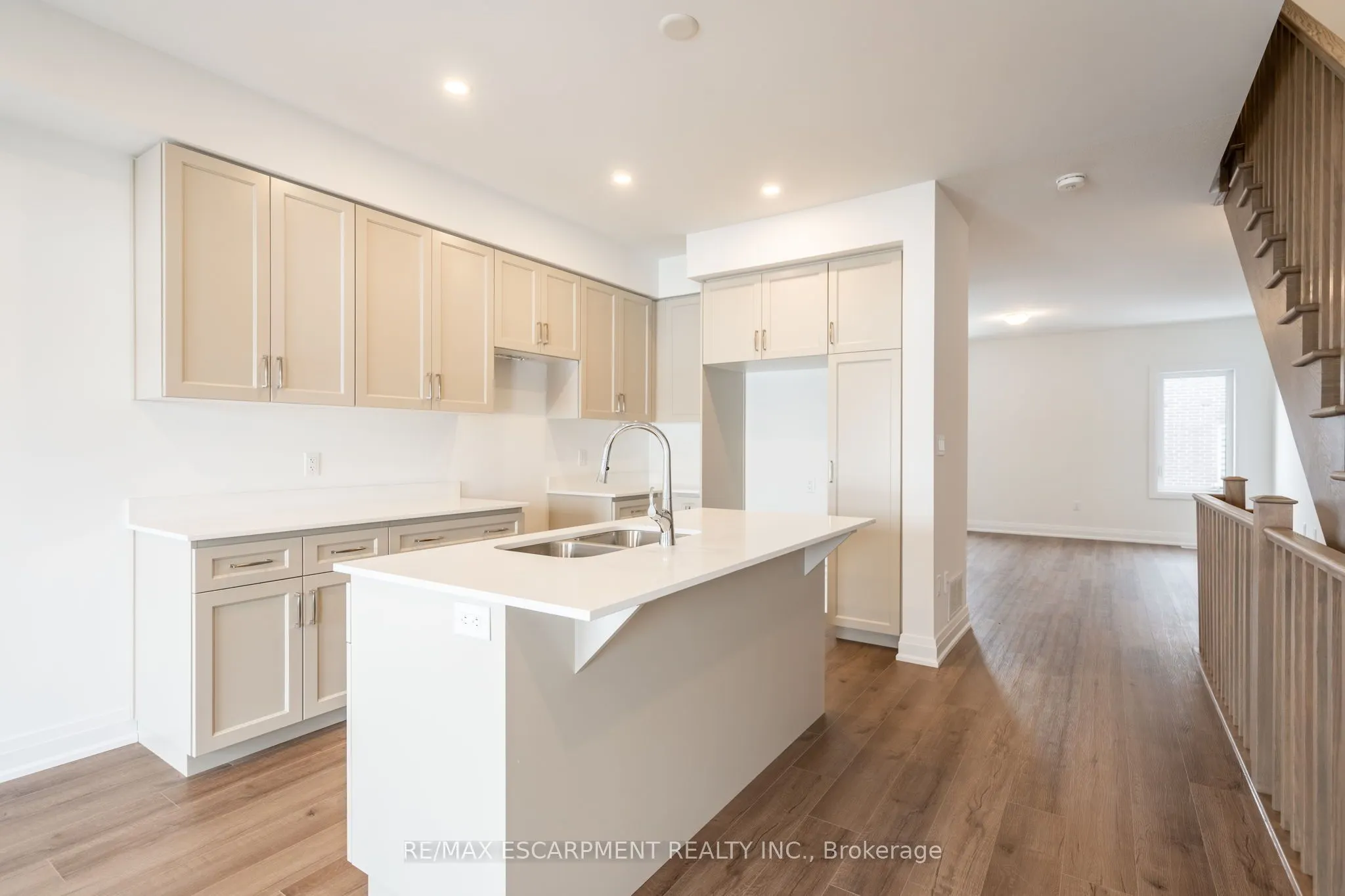 20 CLEAR VALLEY Lane