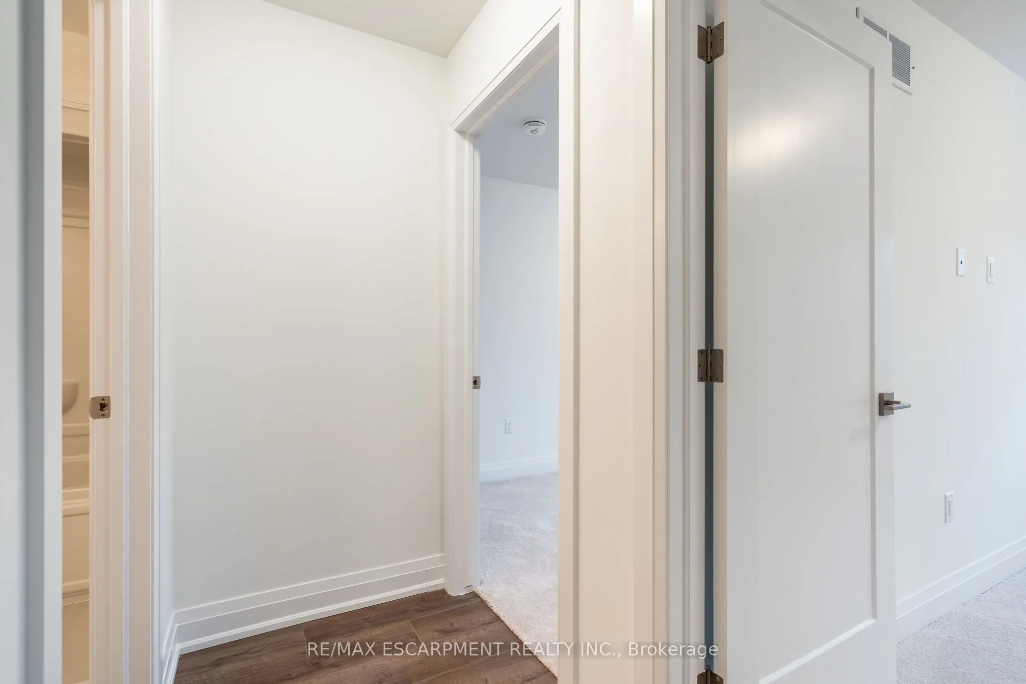 20 CLEAR VALLEY Lane