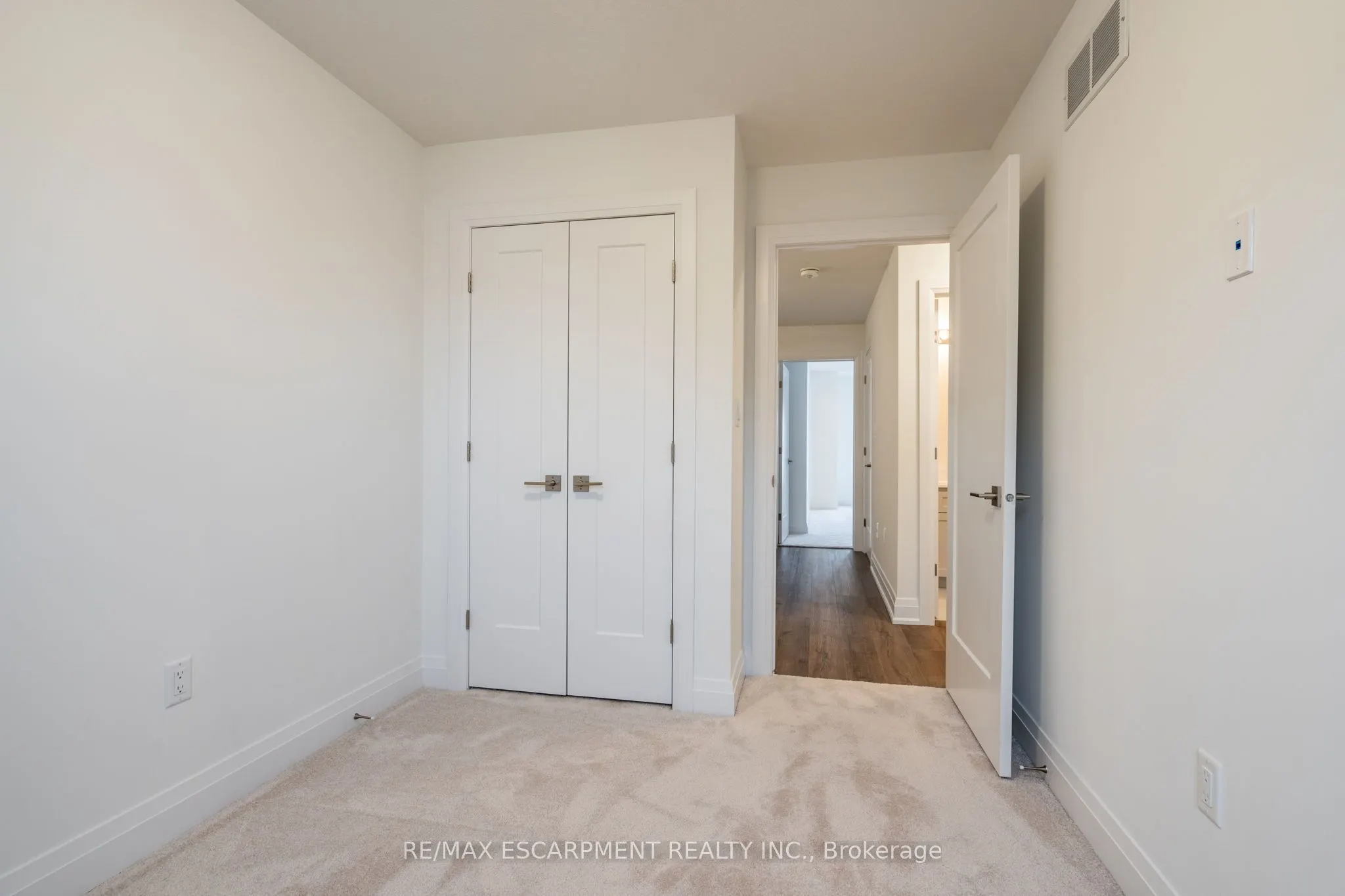 20 CLEAR VALLEY Lane