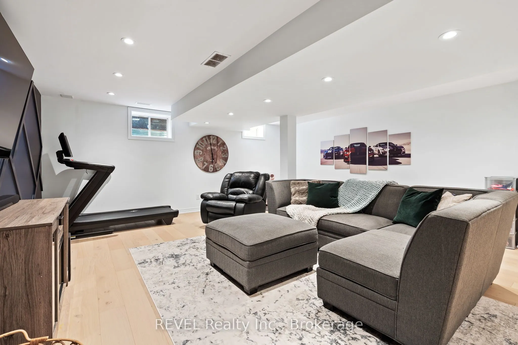 8045 Brookside Drive