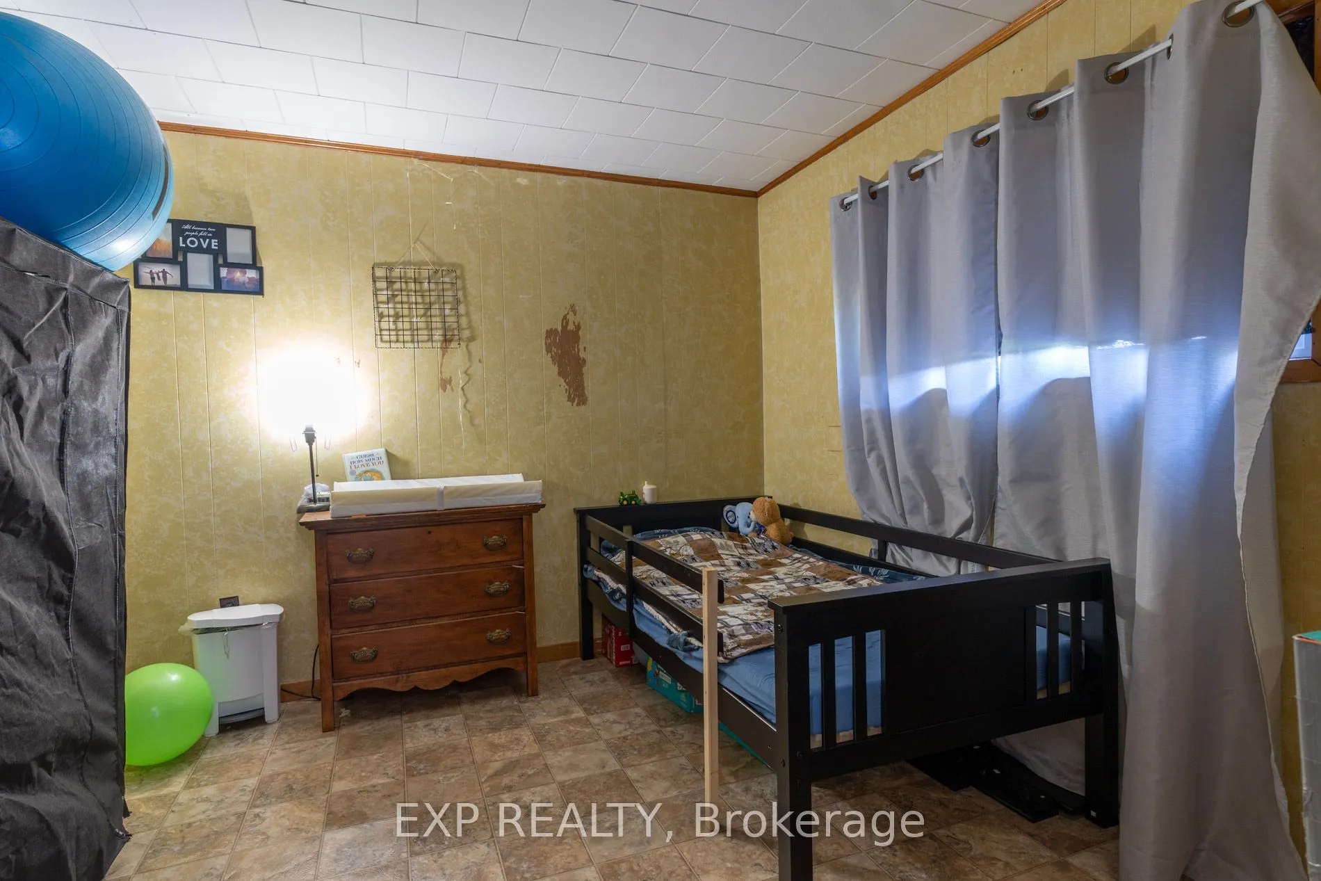 926 Fairground Road