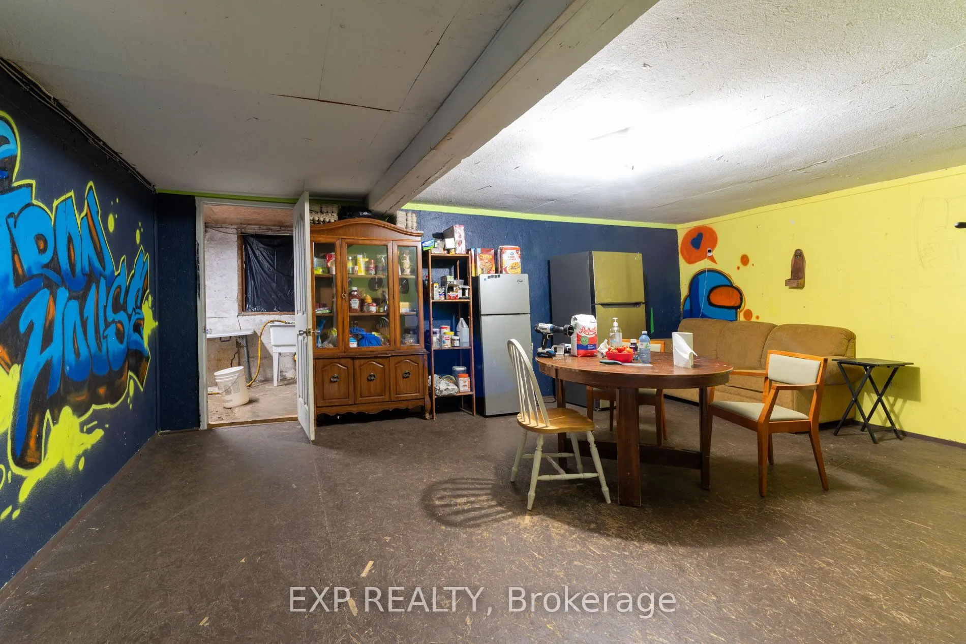 926 Fairground Road