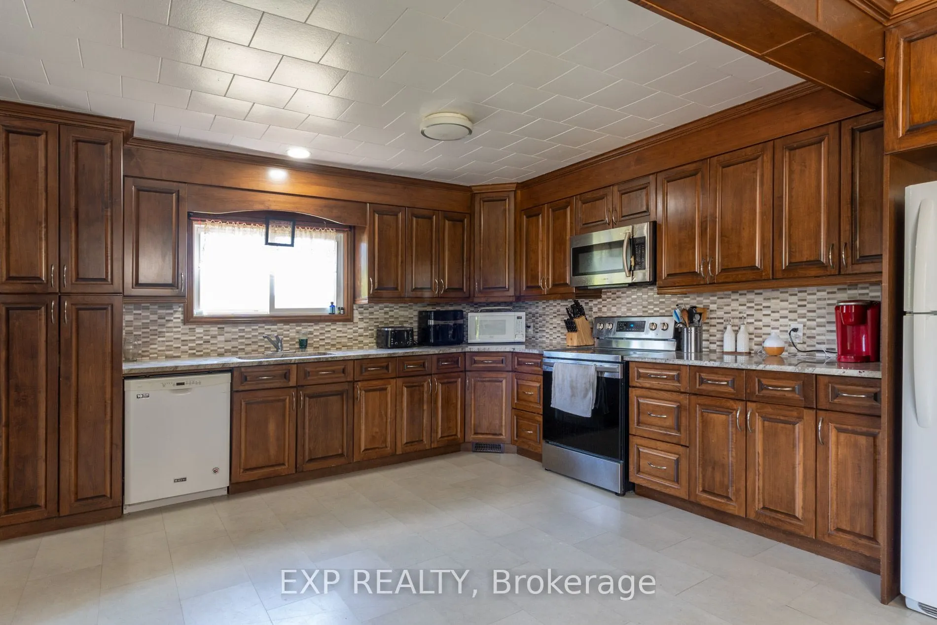 926 Fairground Road
