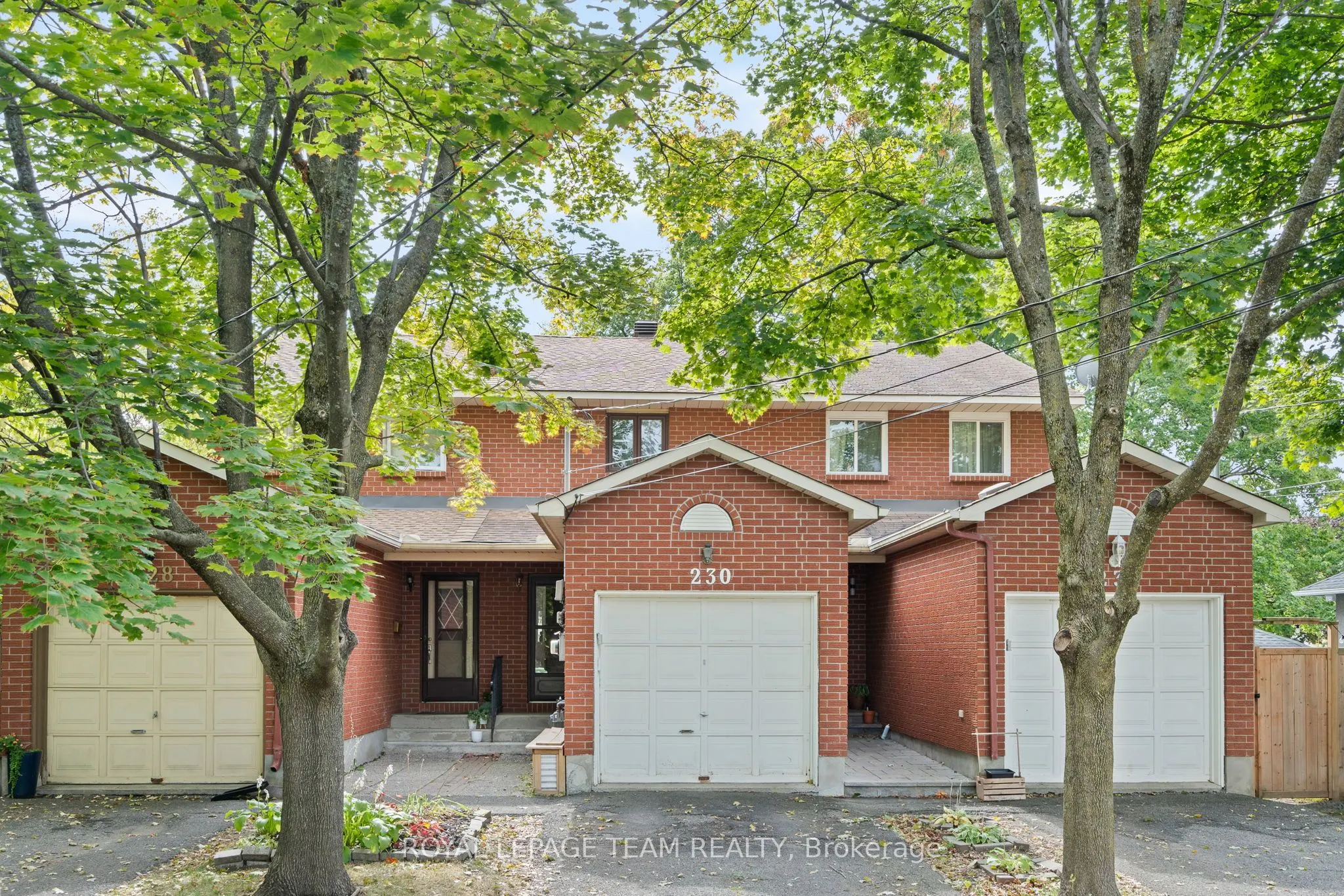 230 Currell Avenue