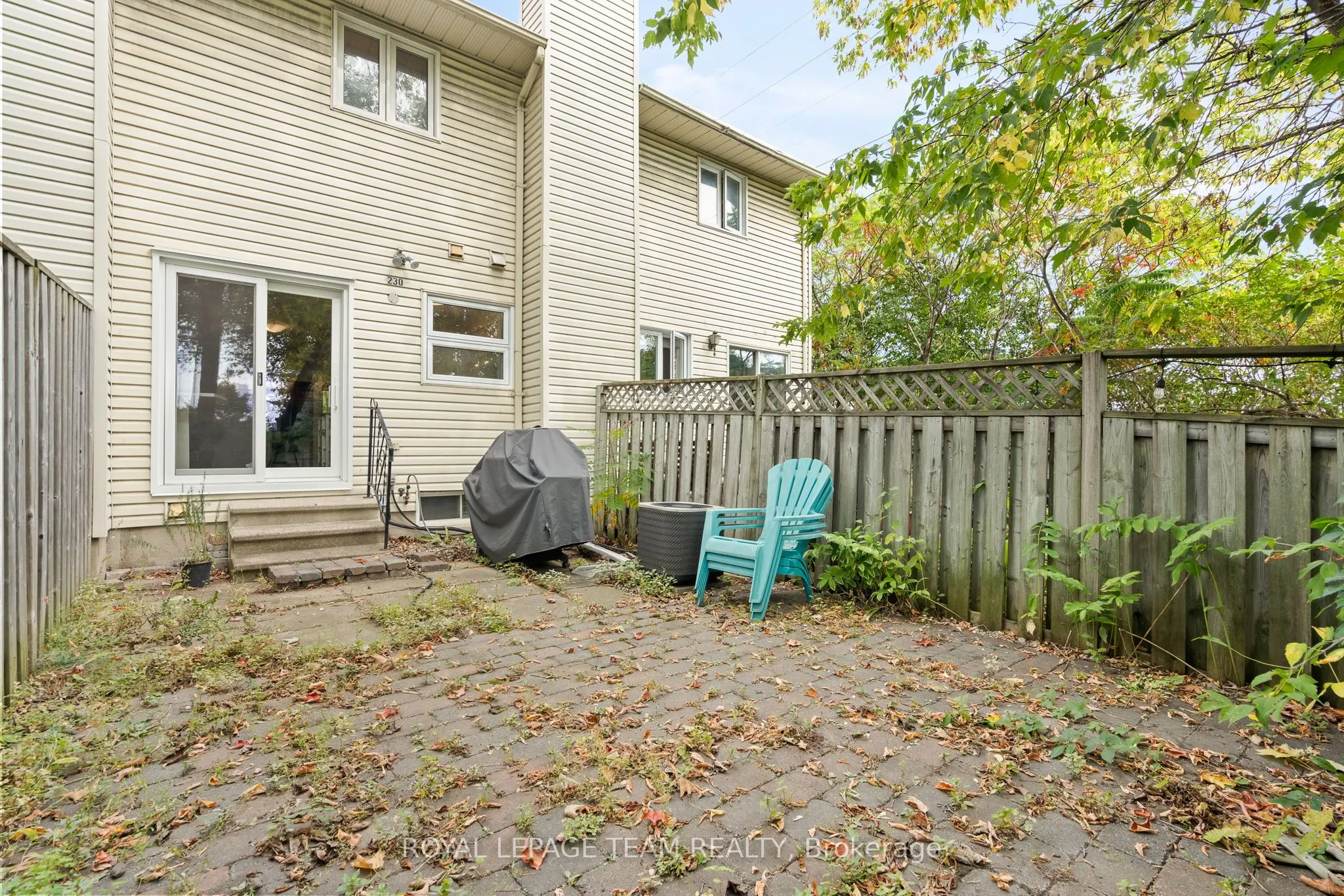 230 Currell Avenue