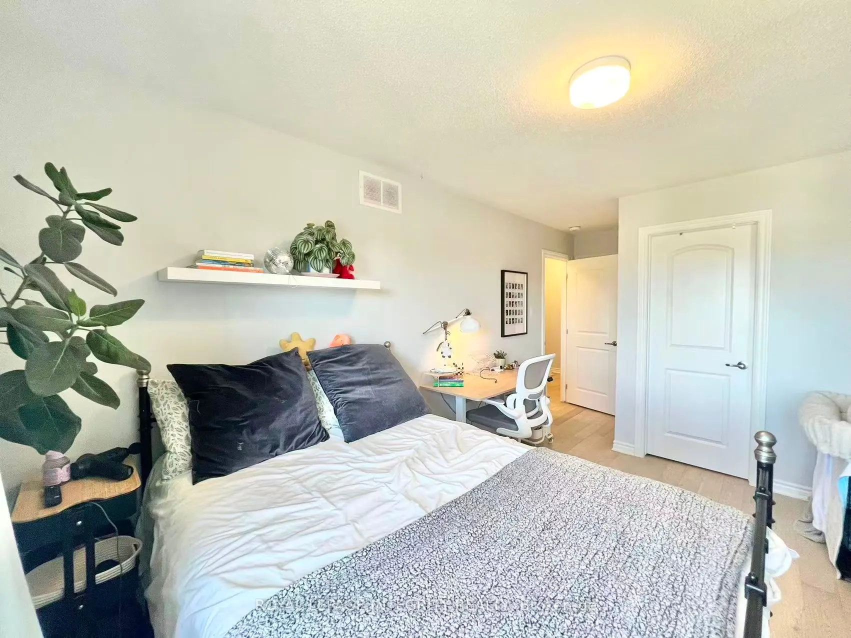 717 Rouncey Road, #717