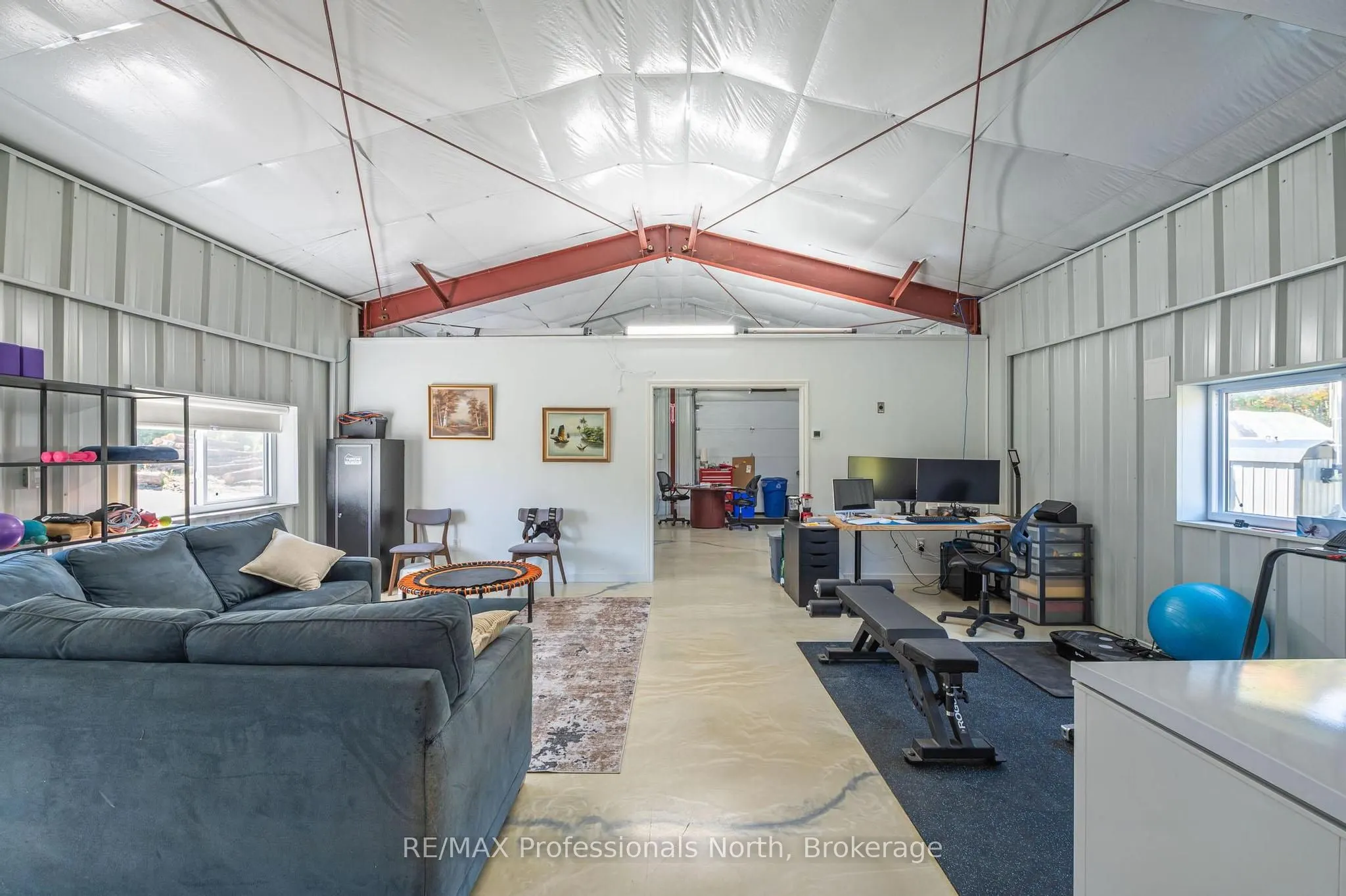 1211 Gelert Road