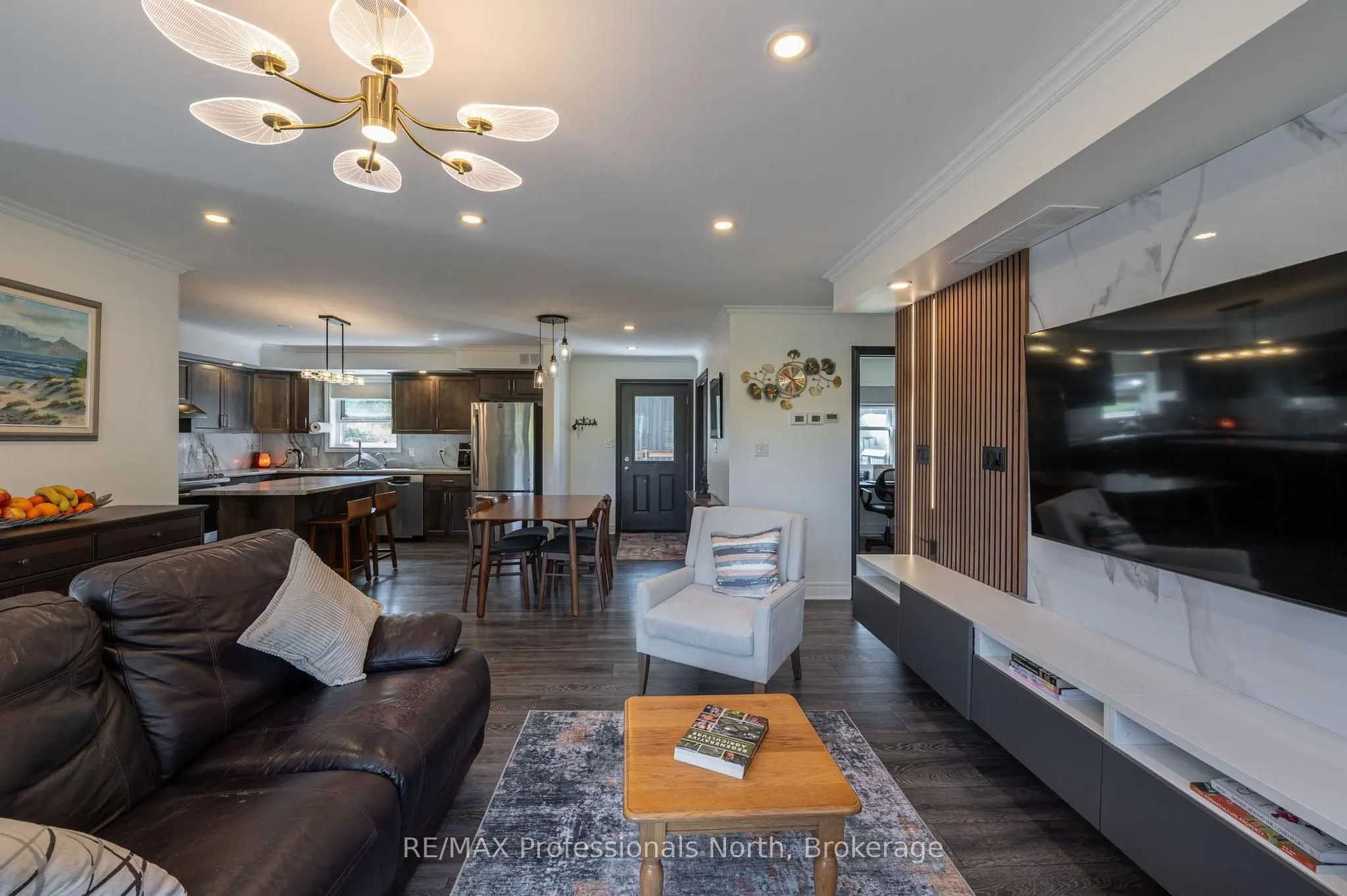 1211 Gelert Road
