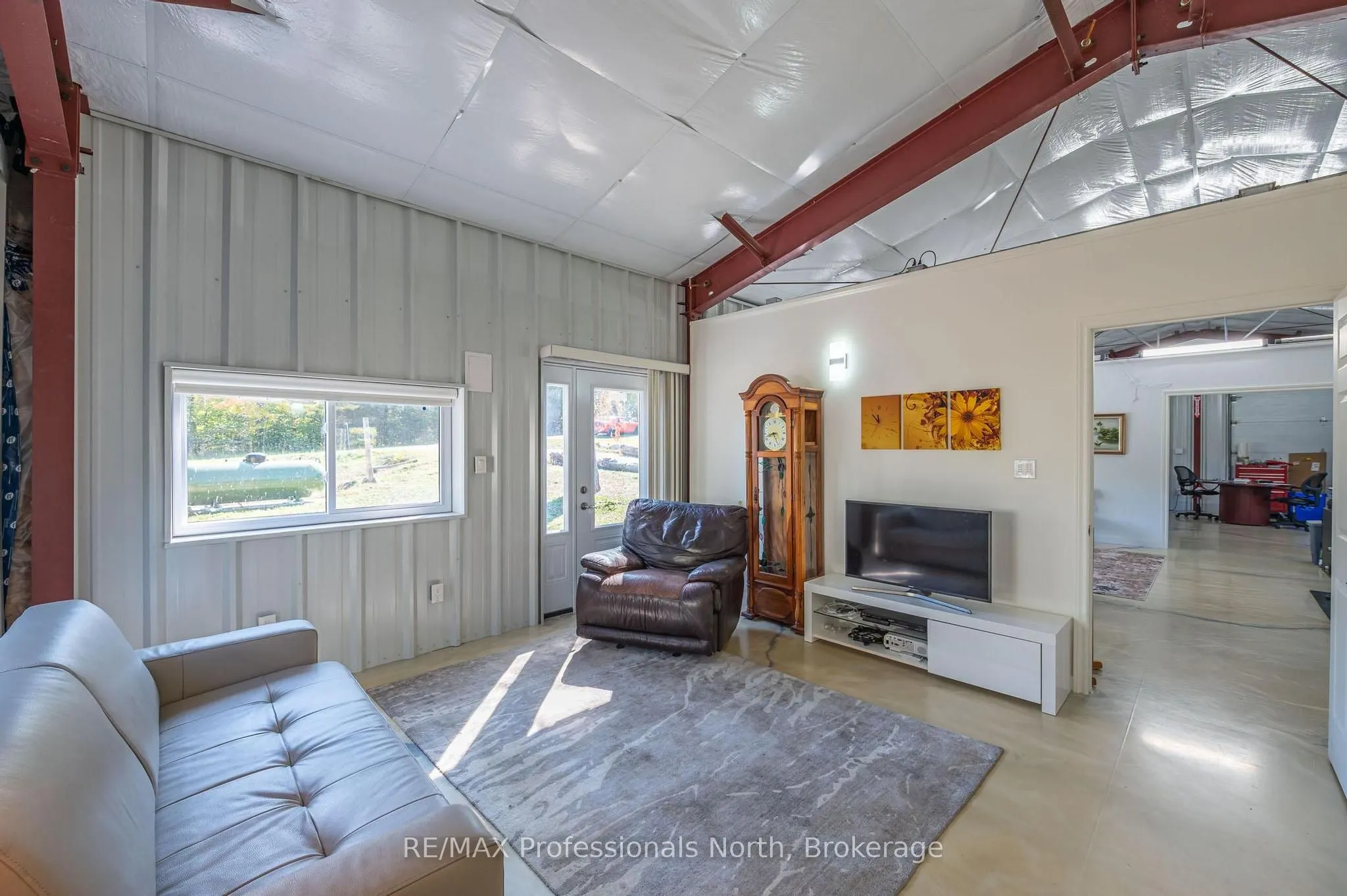 1211 Gelert Road
