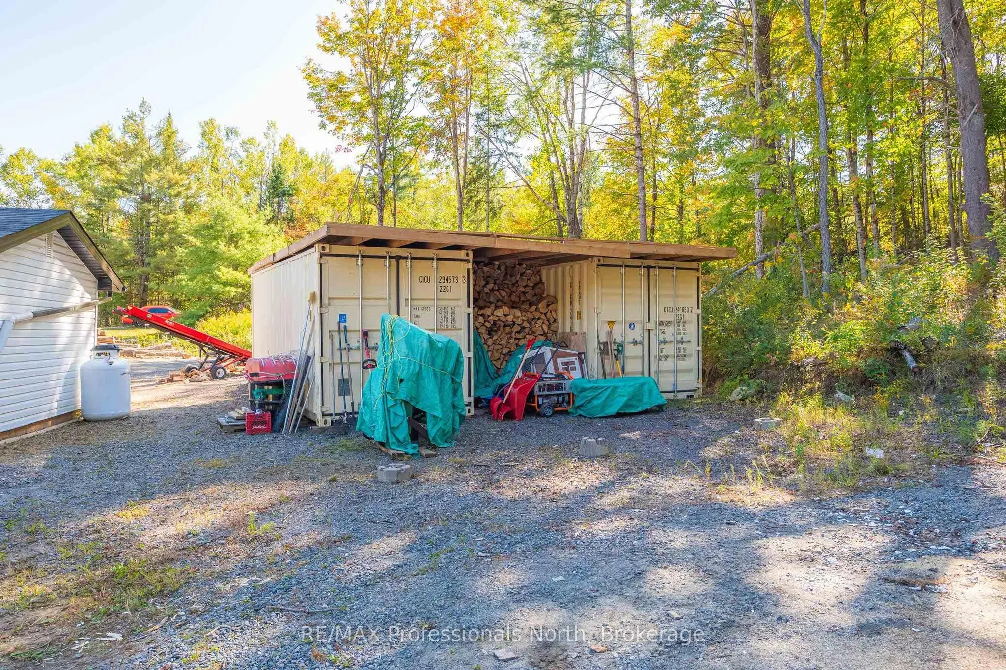 1211 Gelert Road