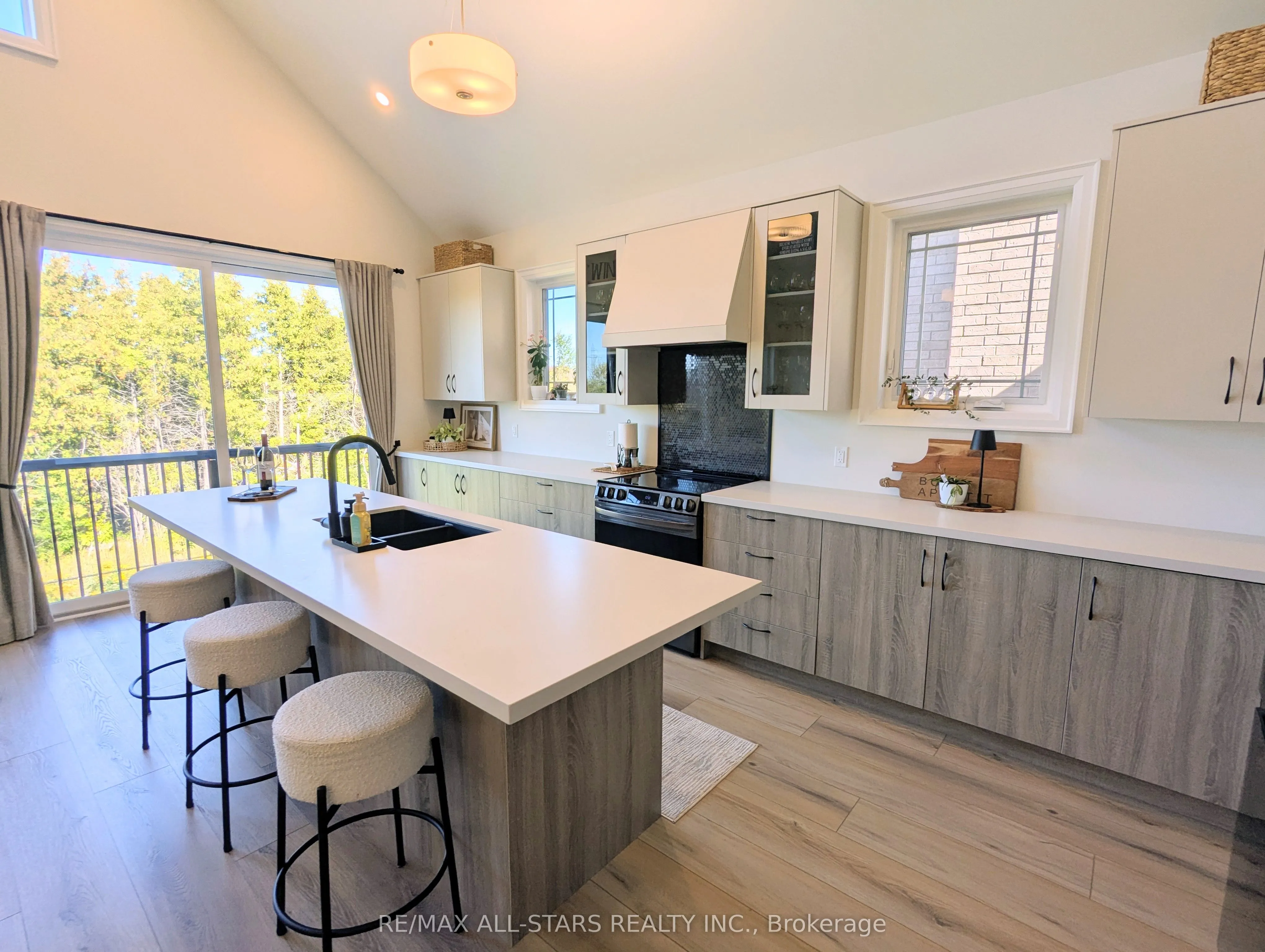 322 Cullen Trail