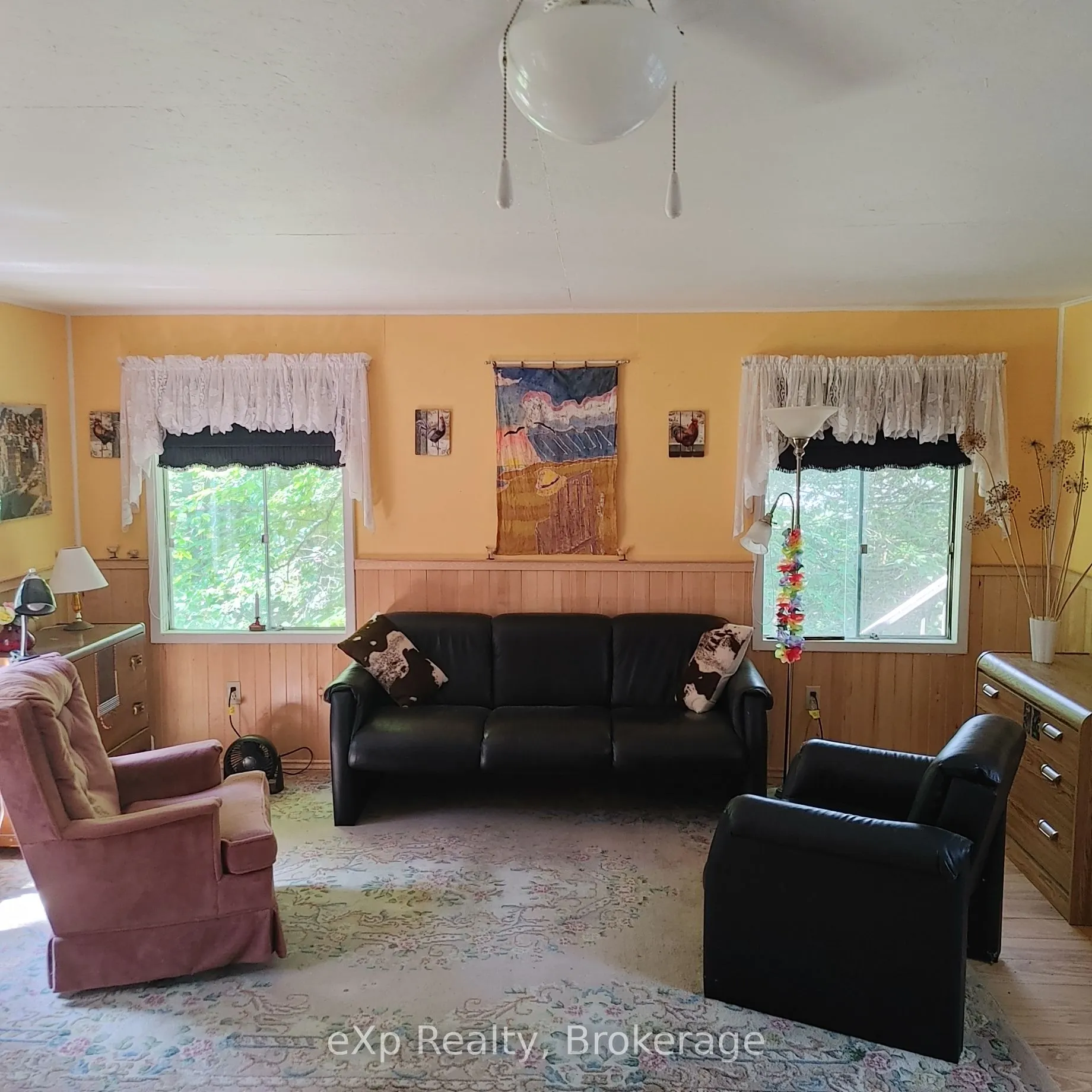 32 McKellar Lake Road