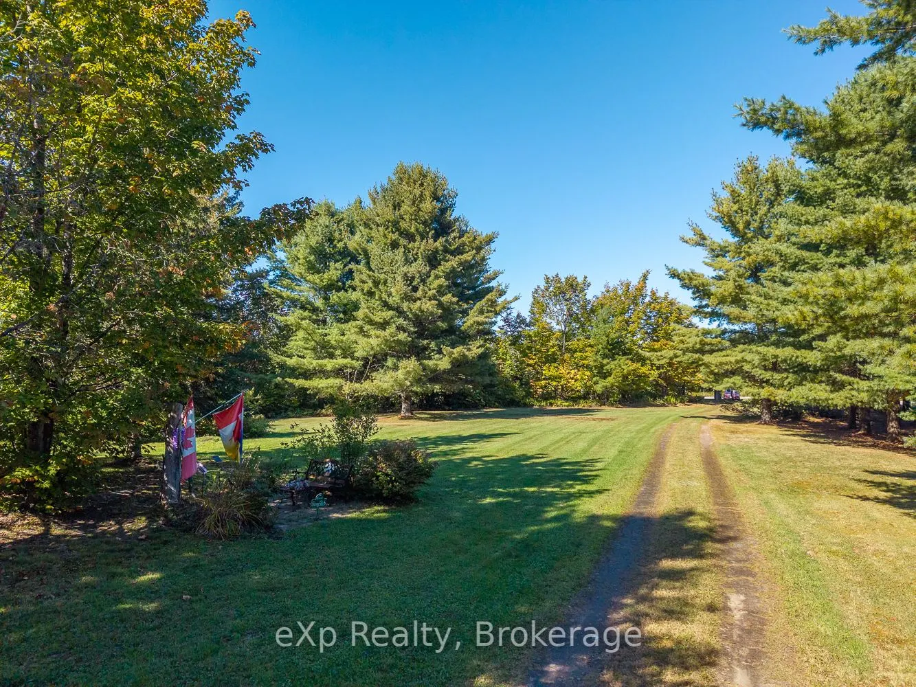 32 McKellar Lake Road
