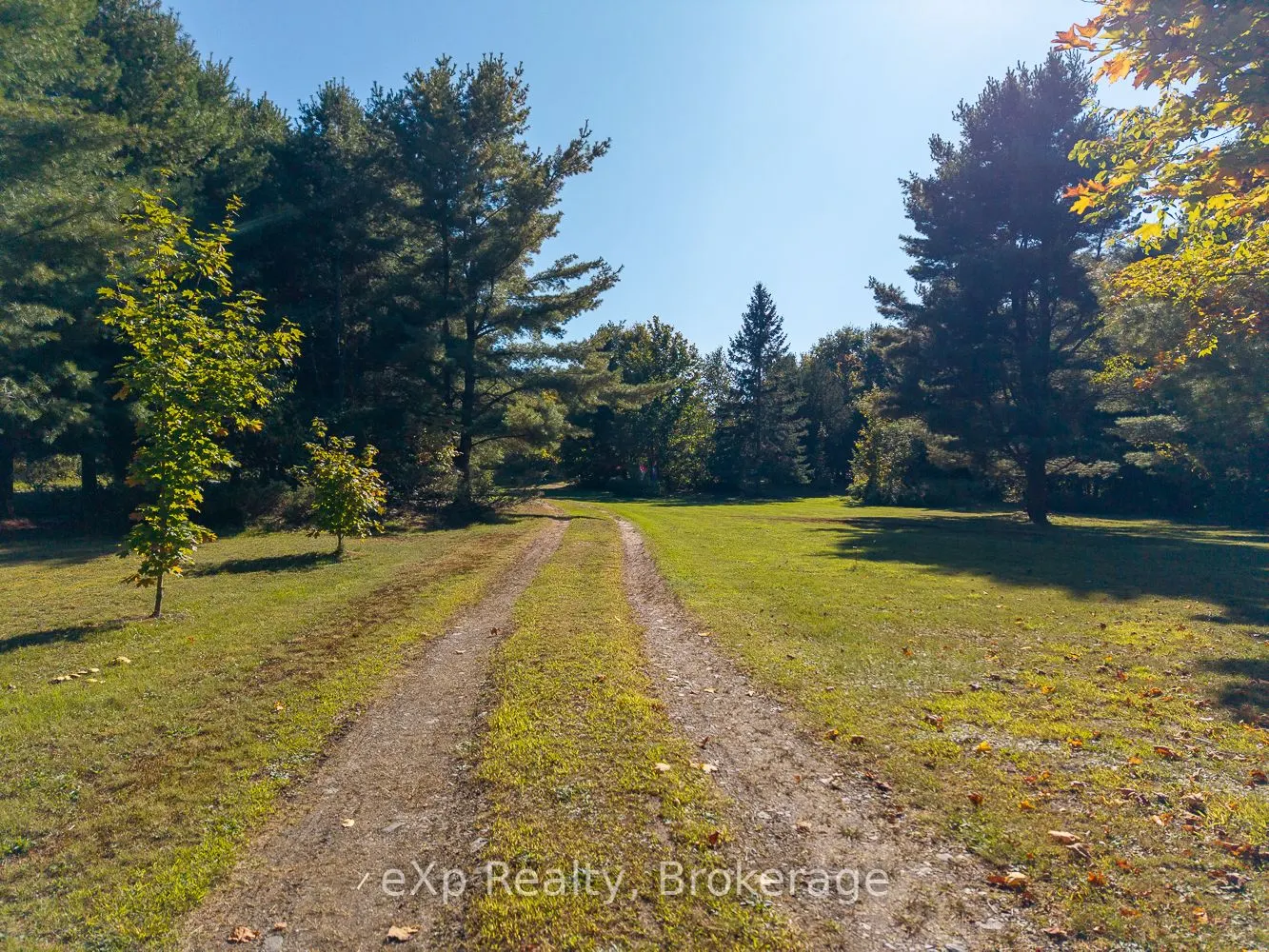32 McKellar Lake Road