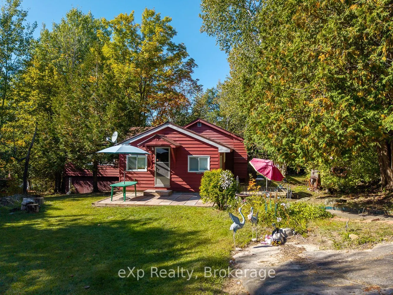 32 McKellar Lake Road