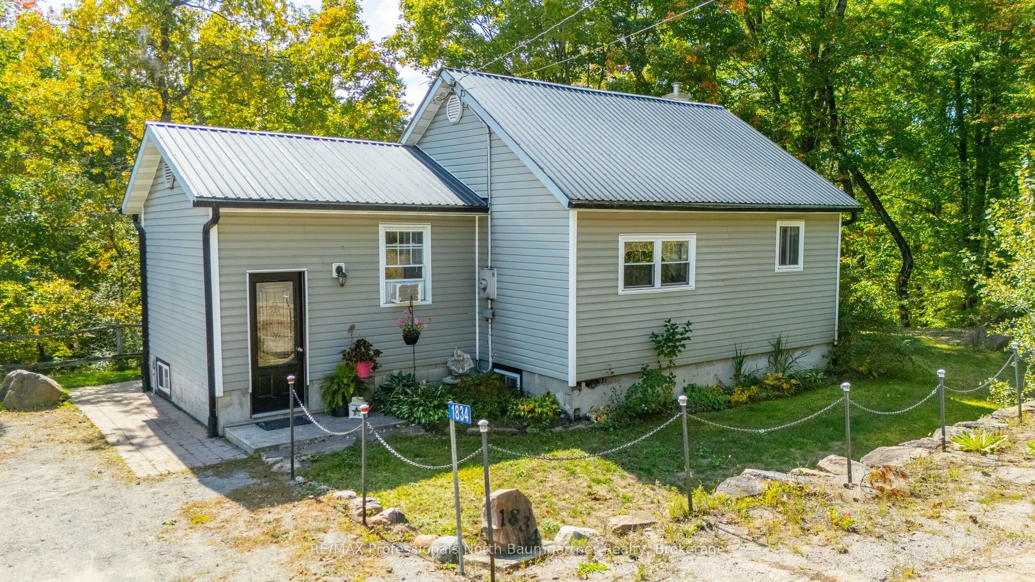 1834 Scotch Line Road W
