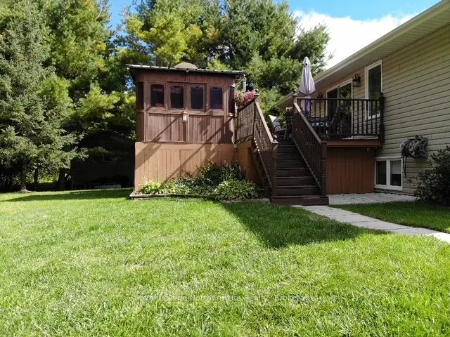 23 Villeneuve Court
