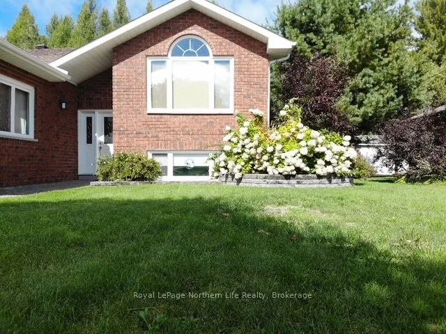 23 Villeneuve Court
