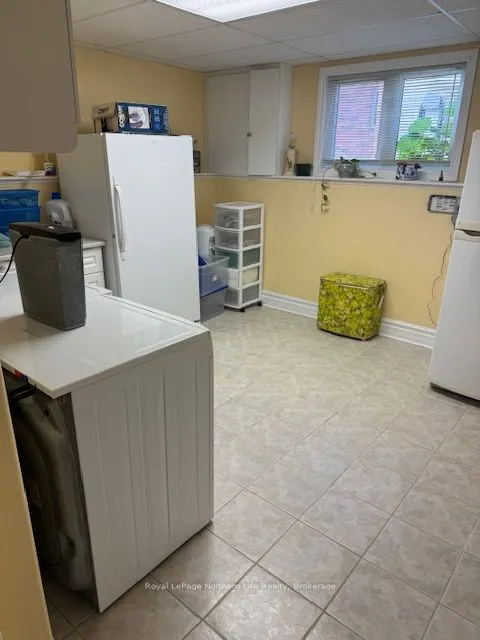23 Villeneuve Court