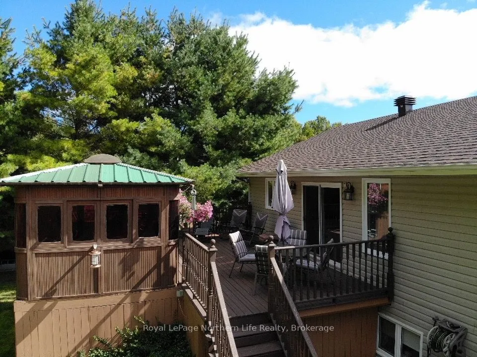 23 Villeneuve Court