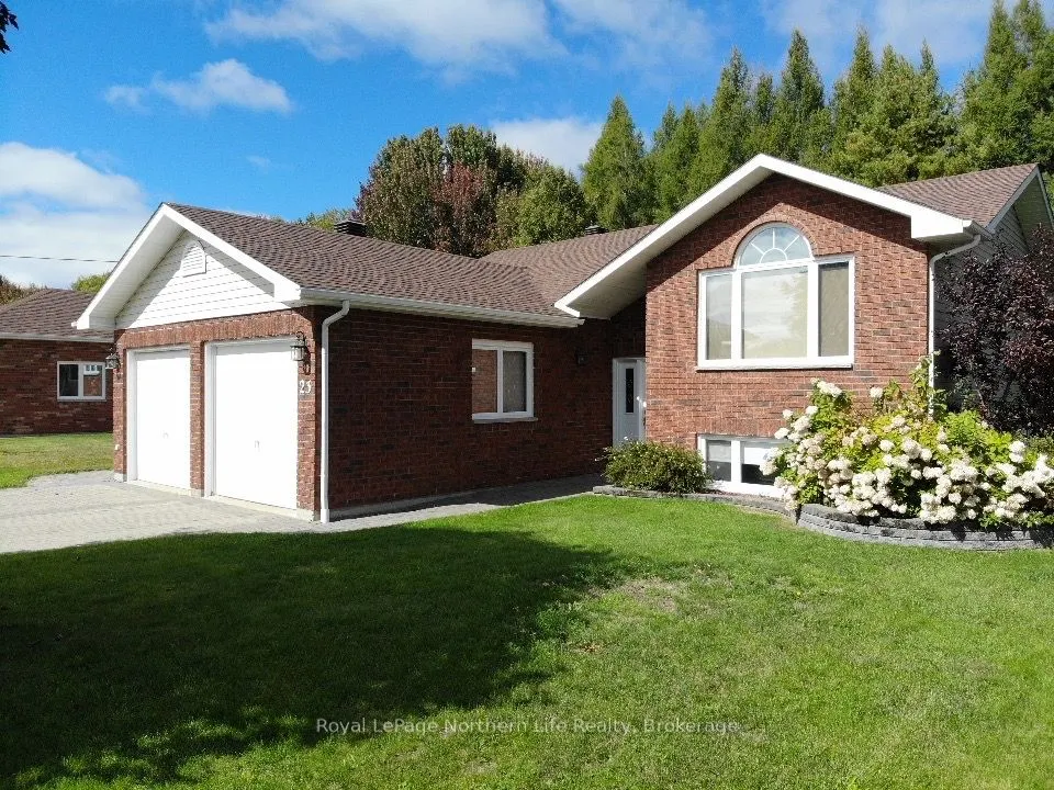 23 Villeneuve Court