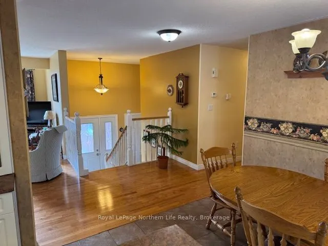 23 Villeneuve Court