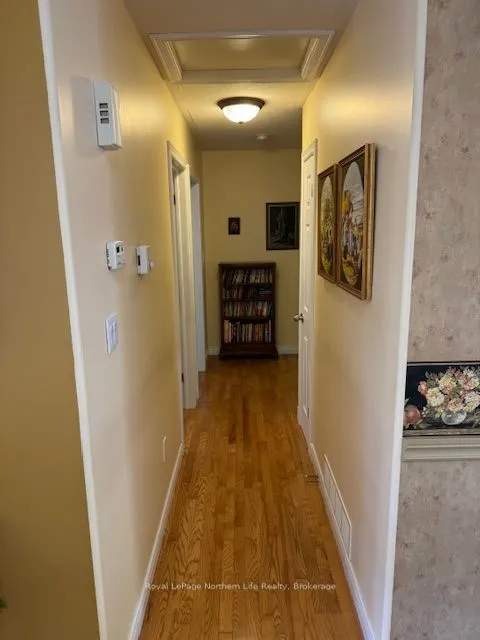 23 Villeneuve Court