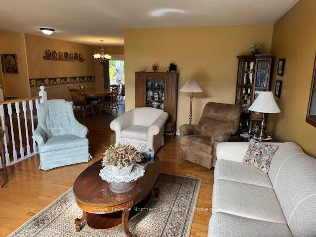23 Villeneuve Court