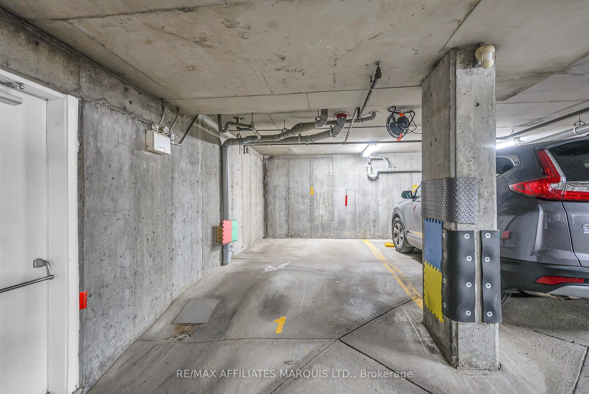 321 Water Street W, #403
