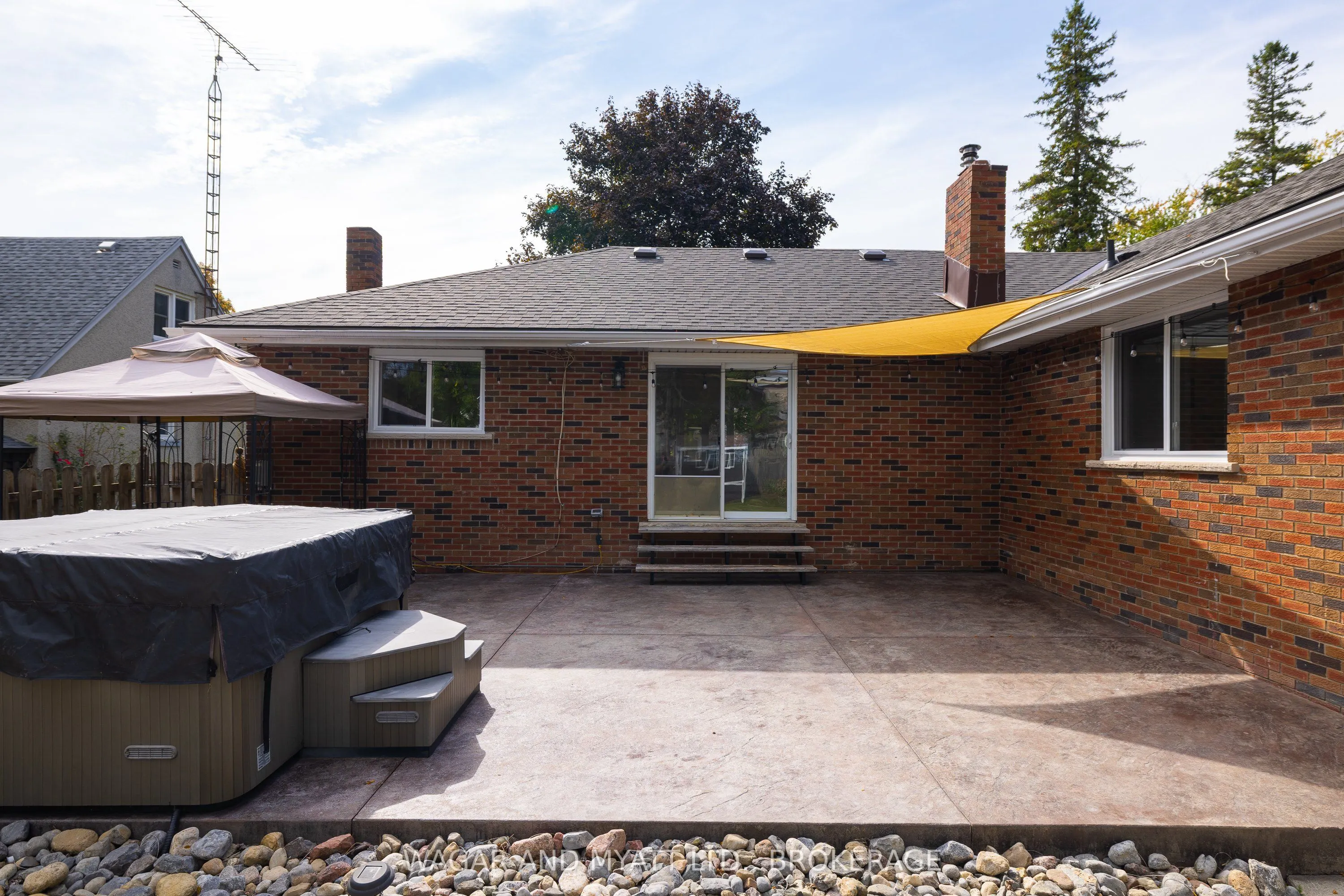 166 GREEN Street